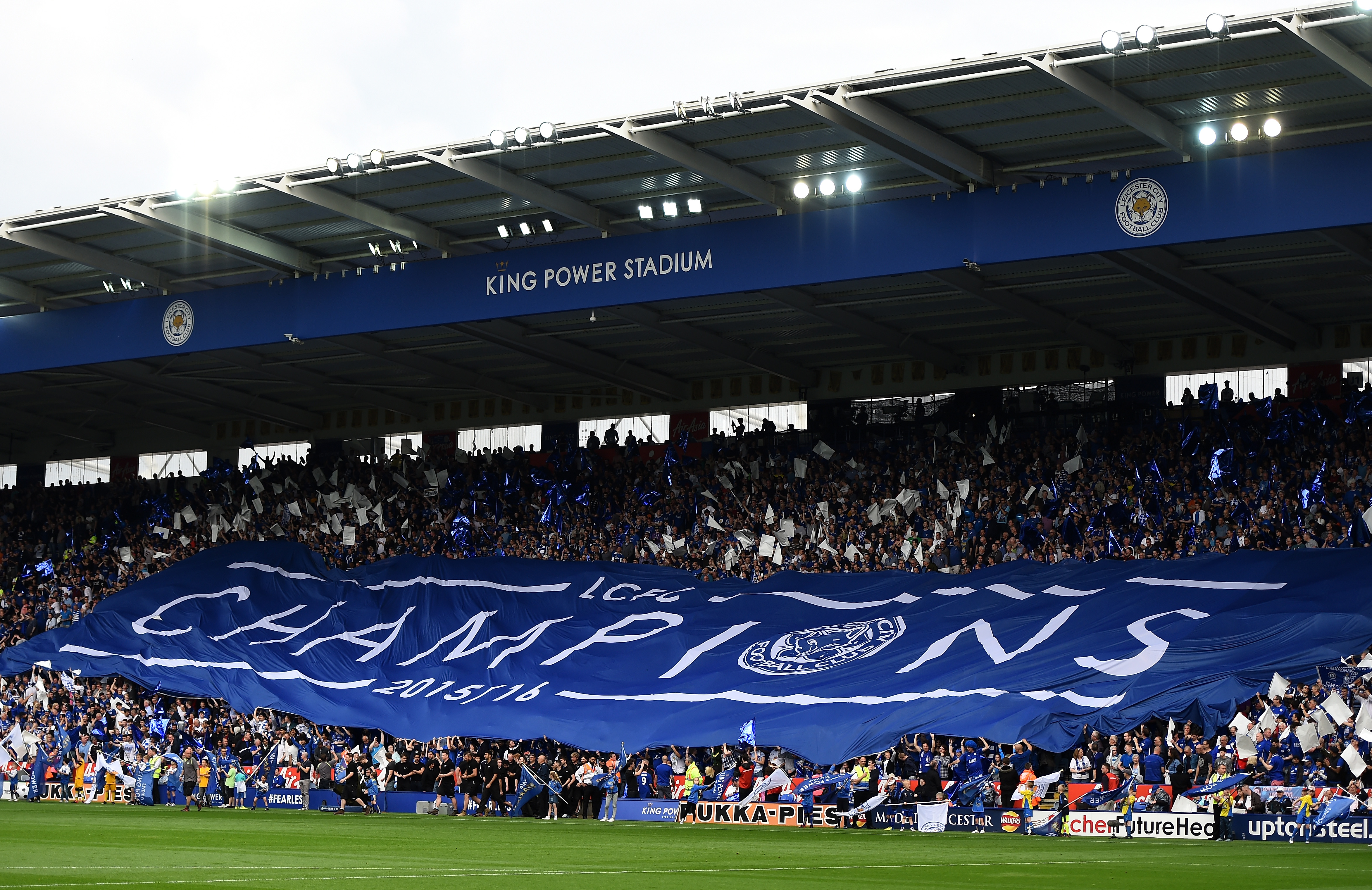 Кинг повер. Кинг Пауэр Стэдиум. Leicester City Fans. Стадион Лестера. Стадион Лестер Сити.