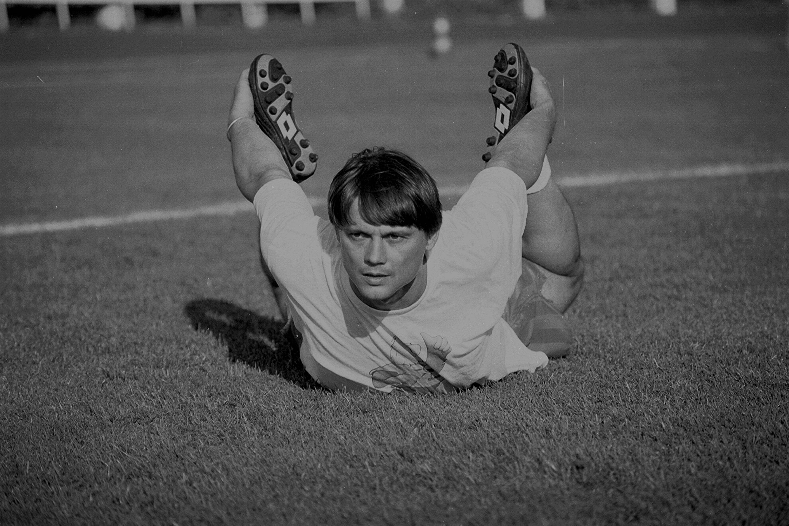 Tragiczny koniec polskiego króla życia. Zmarł w biedzie w 30-metrowym mieszkaniu