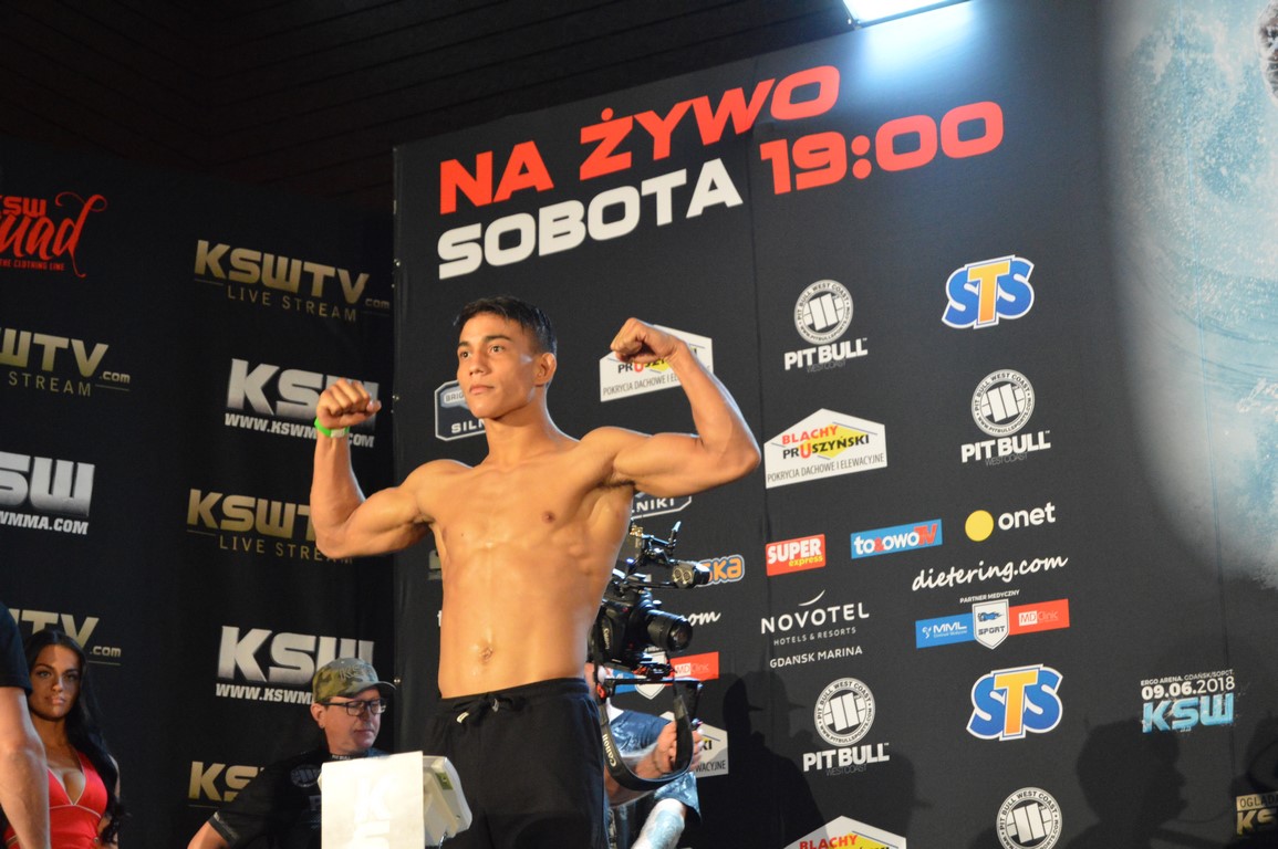 KSW 51: Daniel Torres zastąpi kontuzjowanego Klaczka w ...