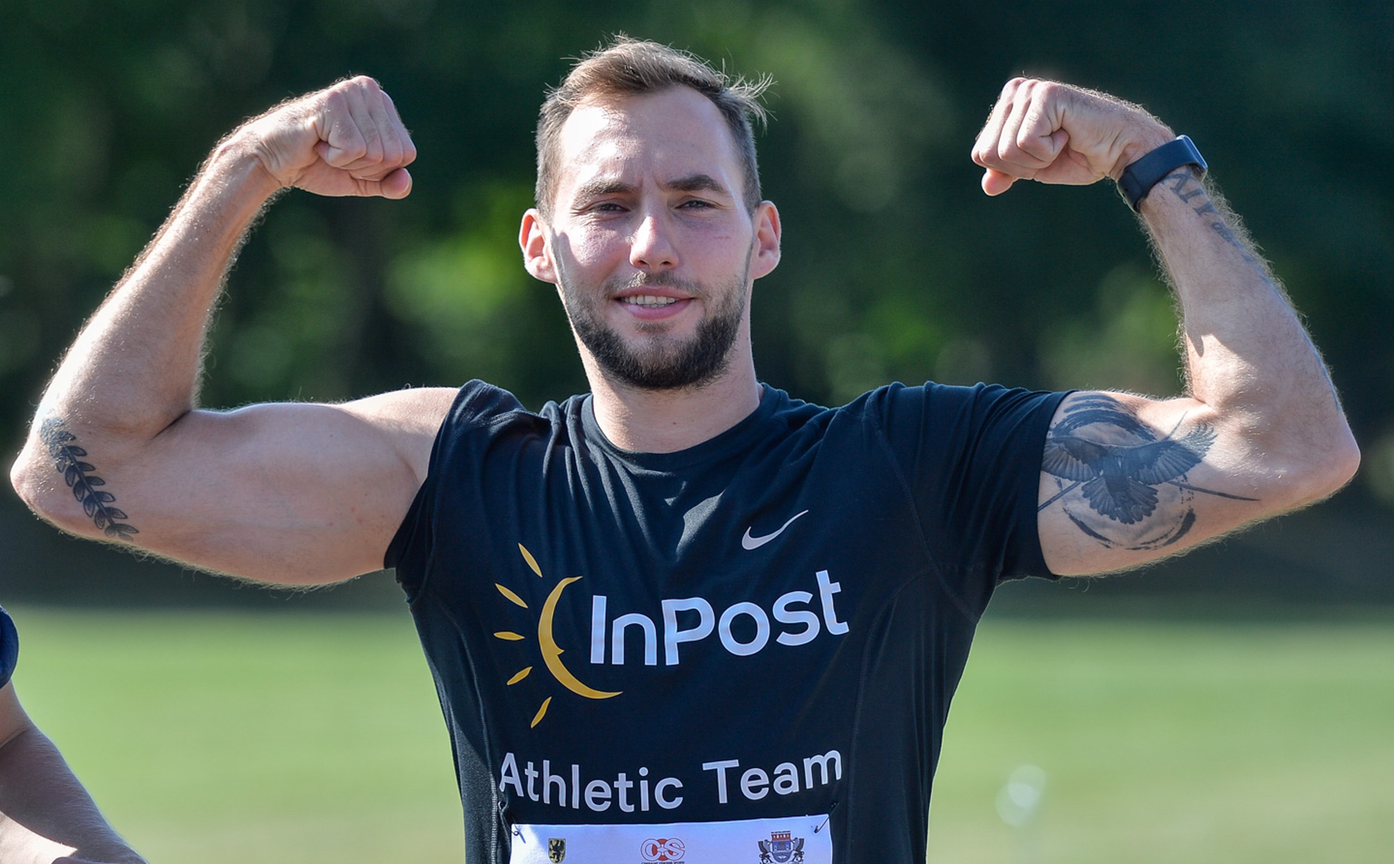 Tak daleko nie rzucał od lat. Polak chce pokonać gwiazdy