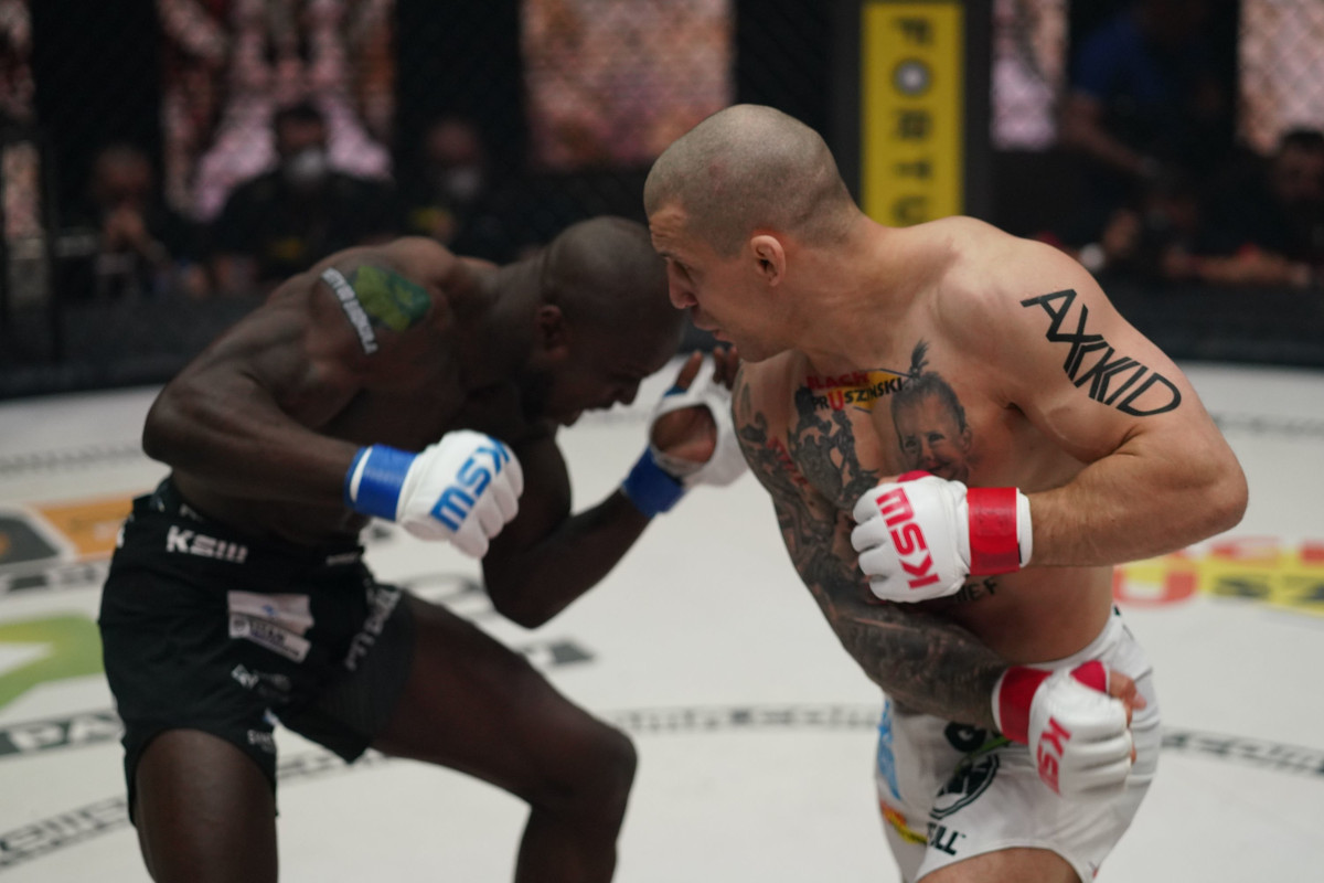Od zapaśnika do łowcy nokautów. Tak Janikowski demolował w klatce KSW