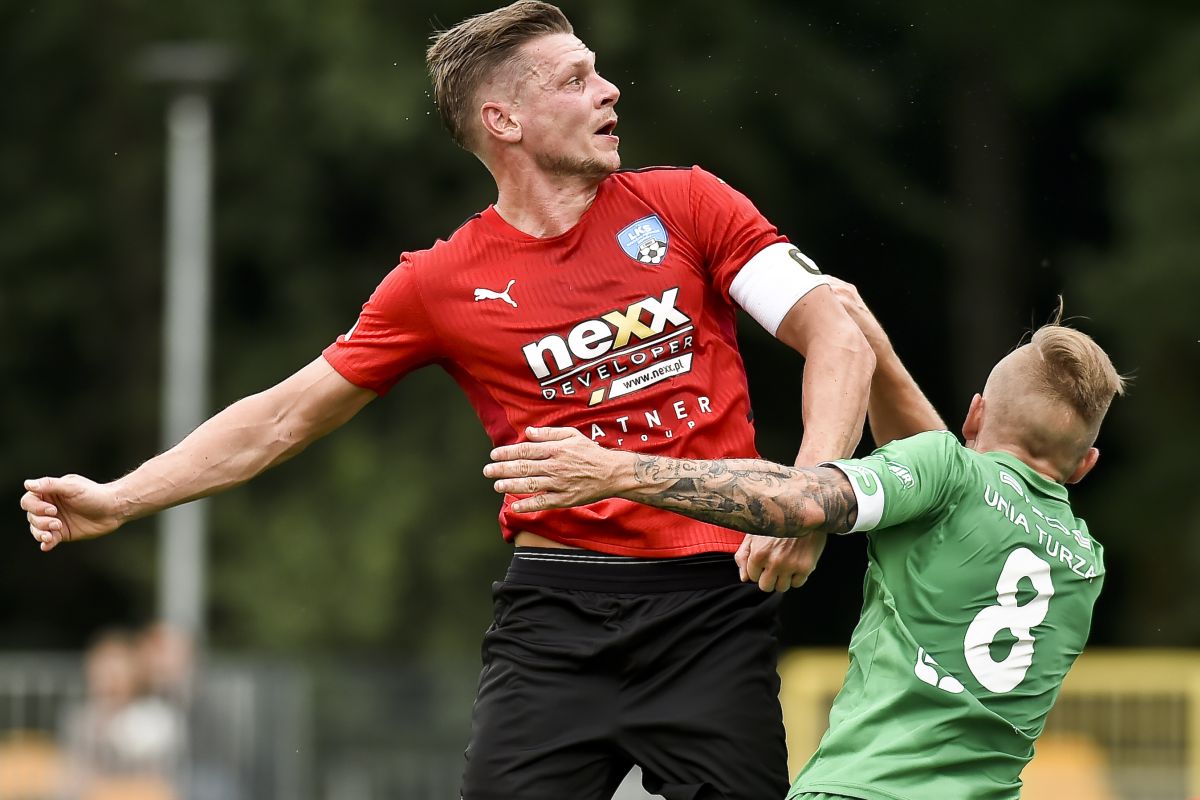 Łukasz Piszczek zadebiutował w LKS-ie. Mecz został przerwany - Vimarsana News