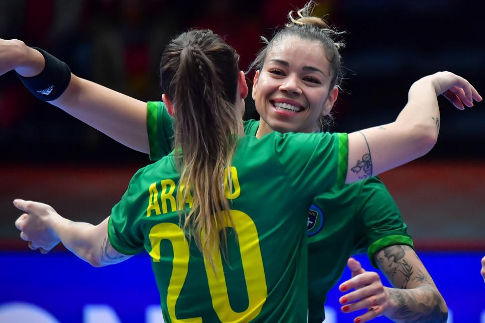 Brazylia znokautowała rywalki na start MŚ 2025. Szwecja miała wahania