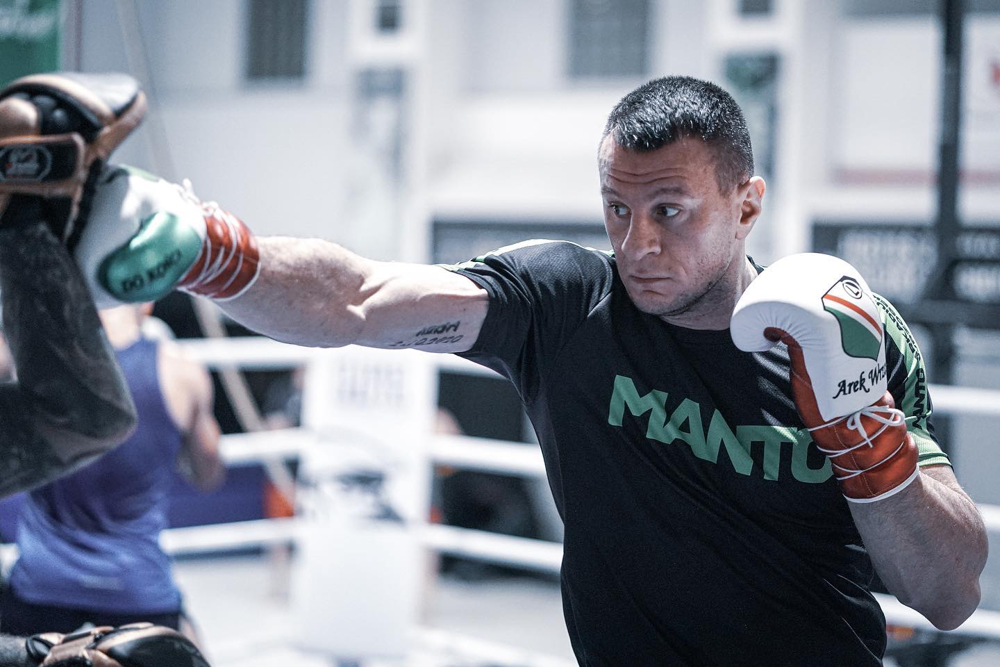 Przestroga dla Wrzoska. "To, co działa w kickboxingu może być pułapką w MMA"