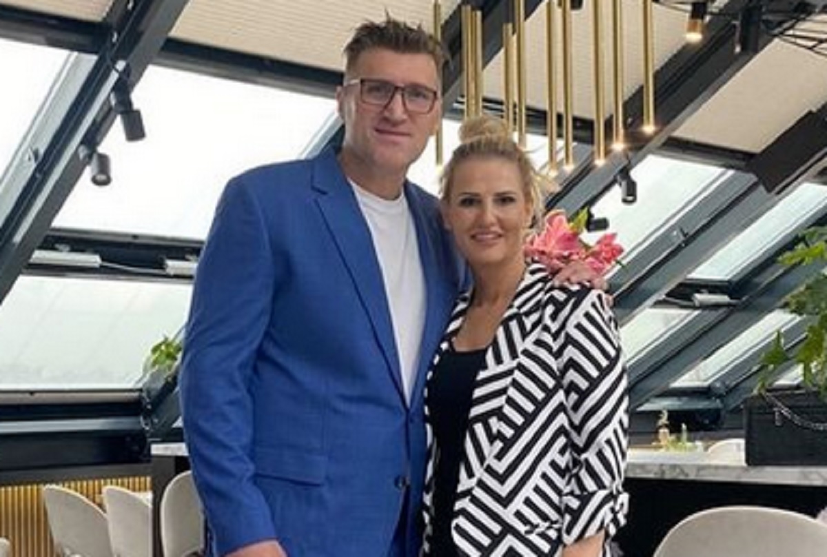 Niedawno się rozstali. Ujawnił, czy mają kontakt