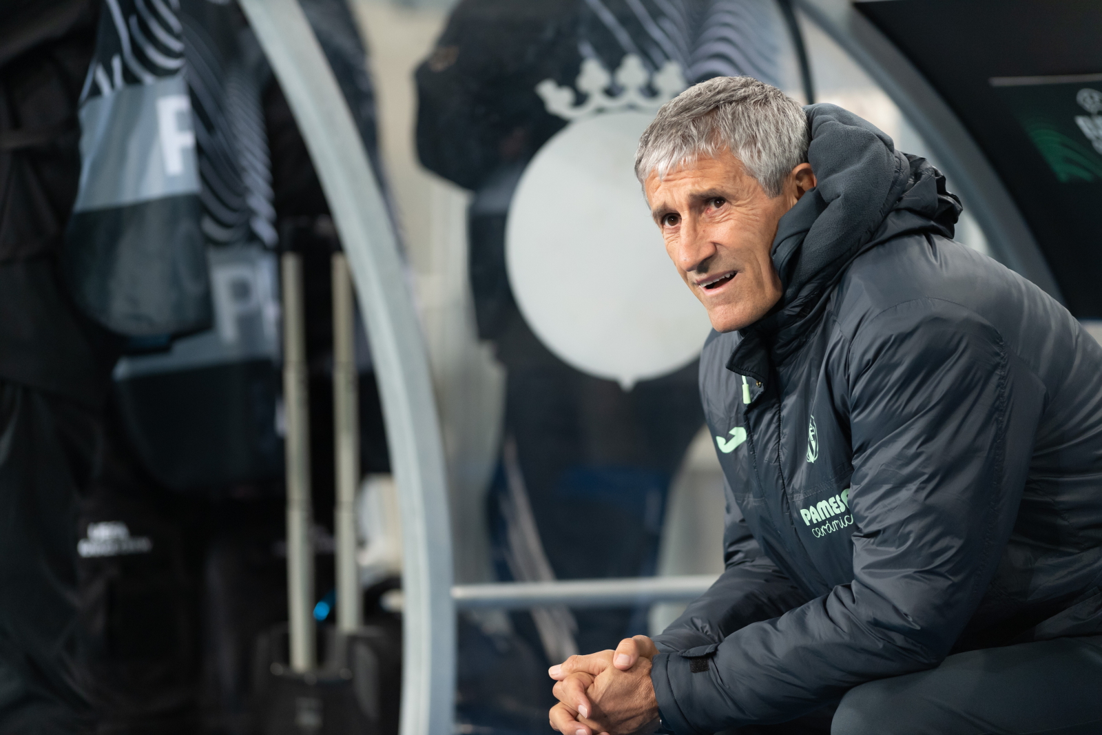 Były trener zdradził nieprzyjemne kulisy. "Barca zwlekała z wypłatą"