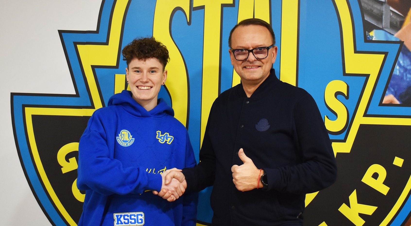 "Przechodzi do historii". Kobieta z kontraktem w lidze szwedzkiej