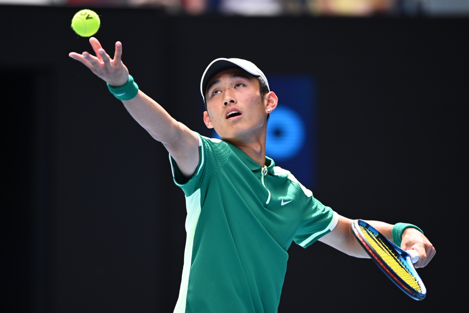 Trudne otwarcie obrońcy tytułu. Sensacyjna porażka rozstawionego