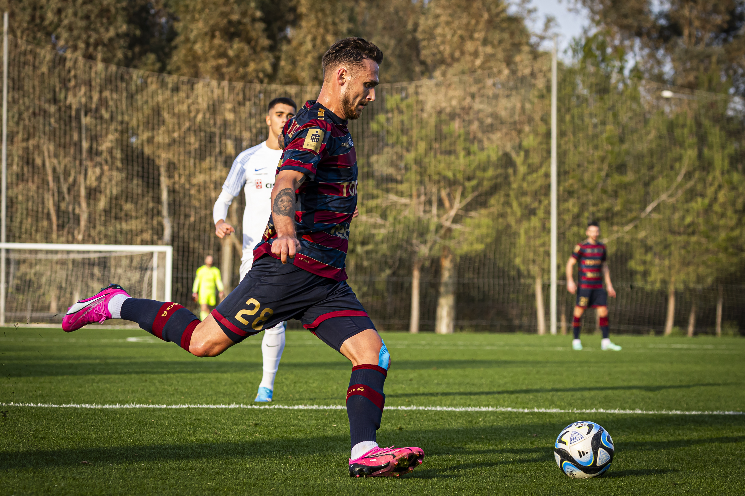 Jest zastępcą Grosickiego w Pogoni Szczecin, właśnie przedłużył kontrakt