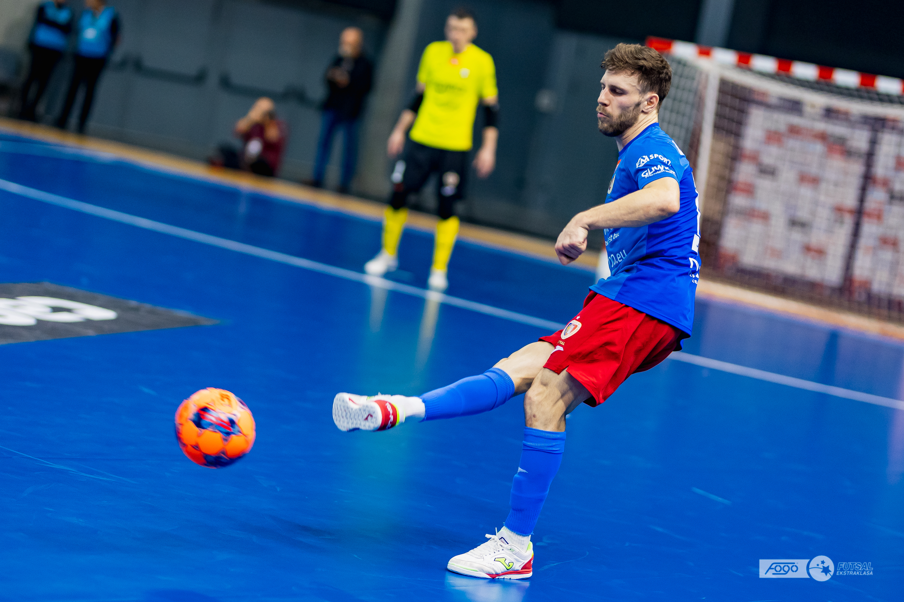 Futsal. Kolejna dwucyfrówka. Mistrz rozbił beniaminka