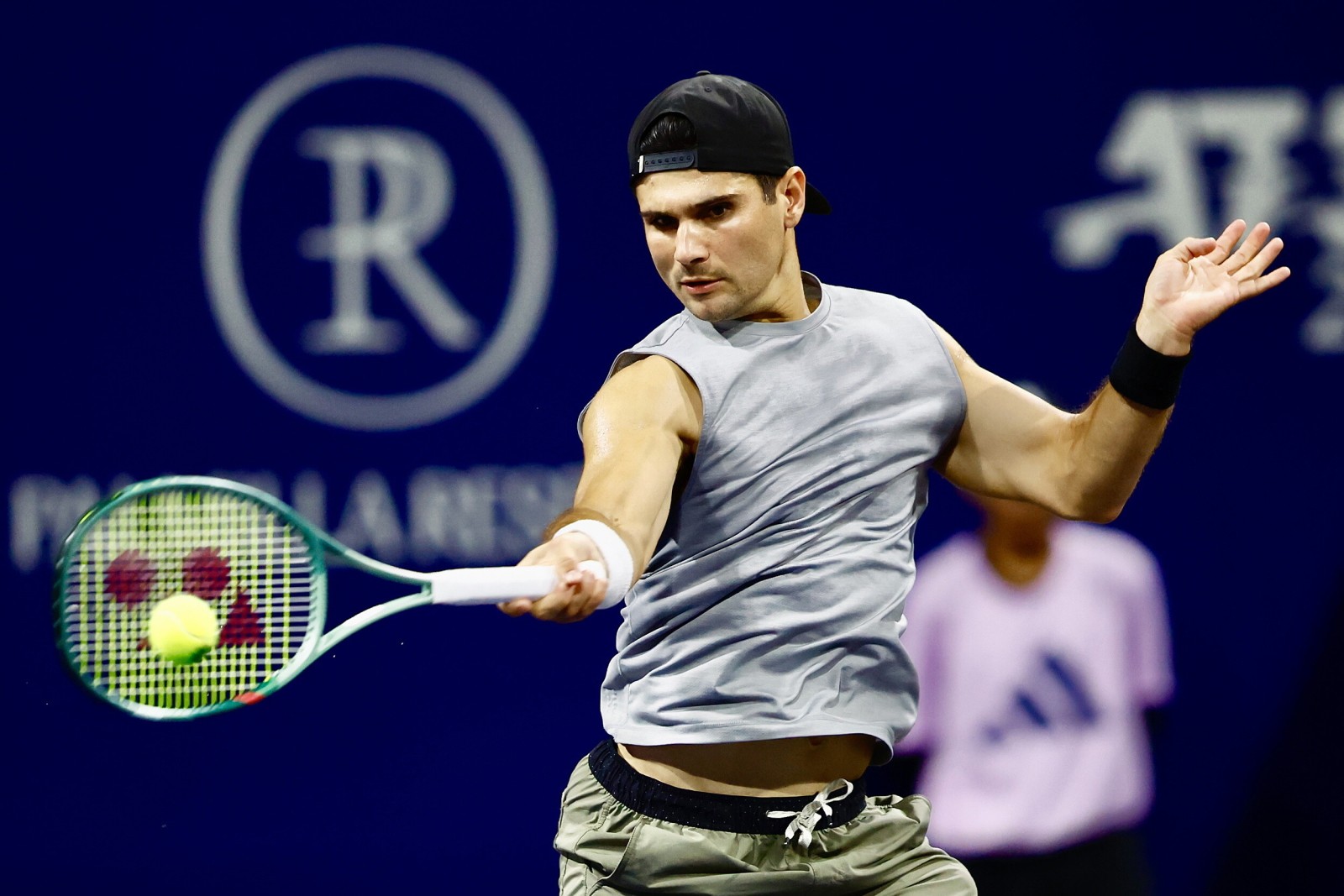 Długa przerwa pomogła Amerykaninowi. Aura pokrzyżowała plany