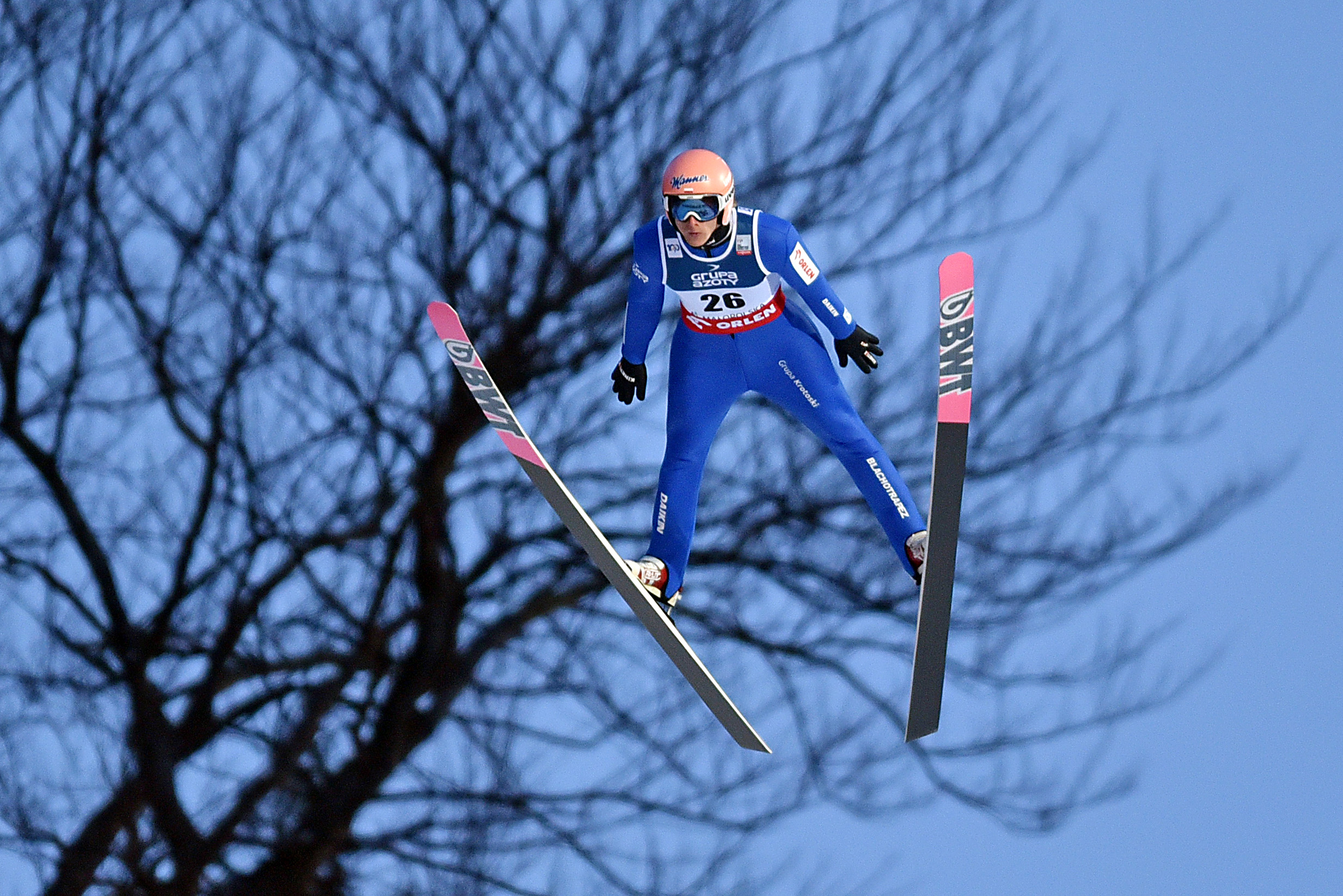 Taniec z belkami. Zmienne szczęście Polaków podczas loterii w Sapporo