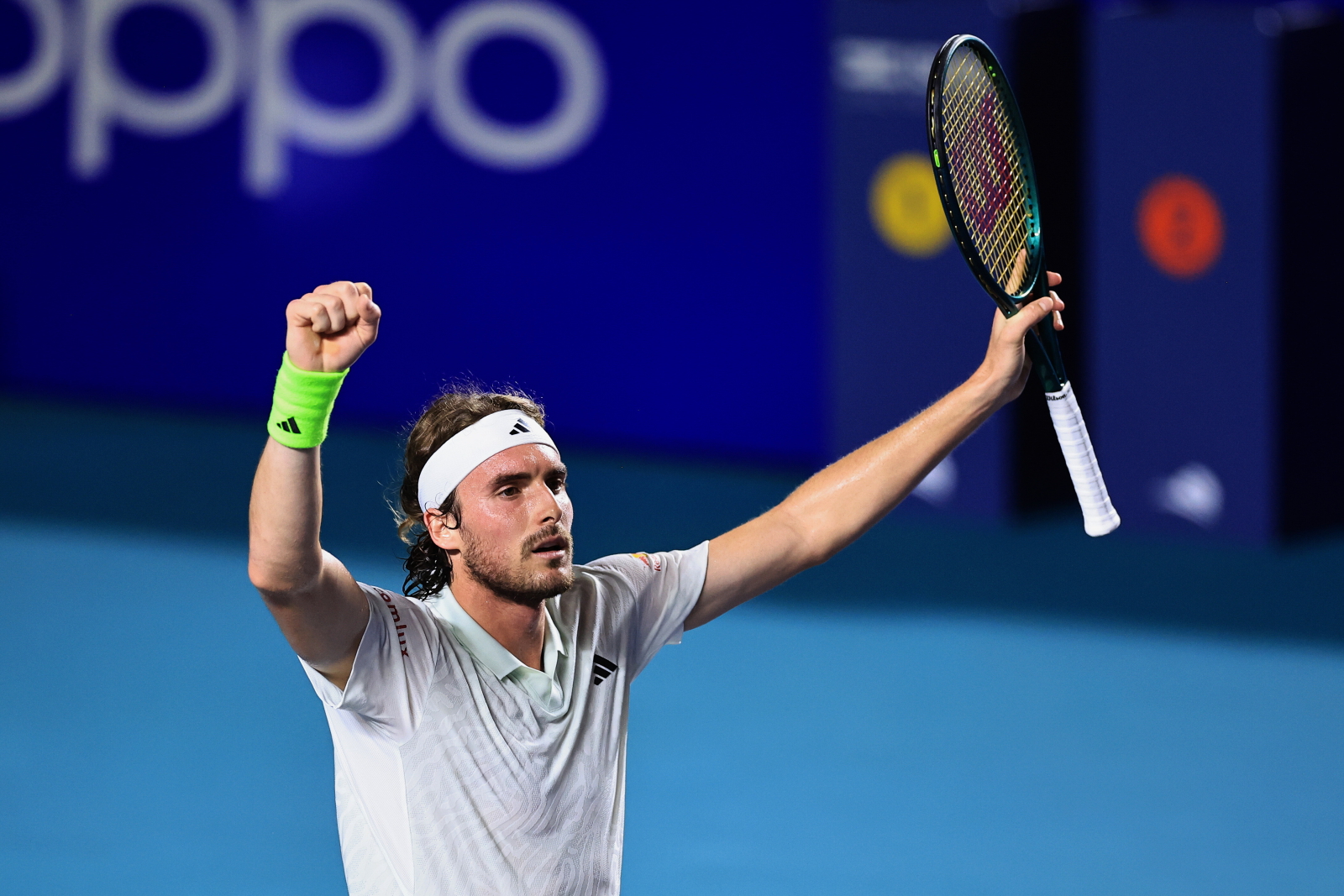 Niespodzianka w wielkim hicie. Stefanos Tsitsipas w pierwszym ćwierćfinale od dziesięciu miesięcy