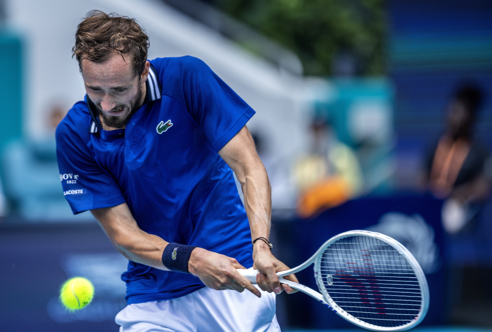 Nocne widowisko w Paryżu. Zmarnowane meczbole i kosztowna porażka gwiazdora