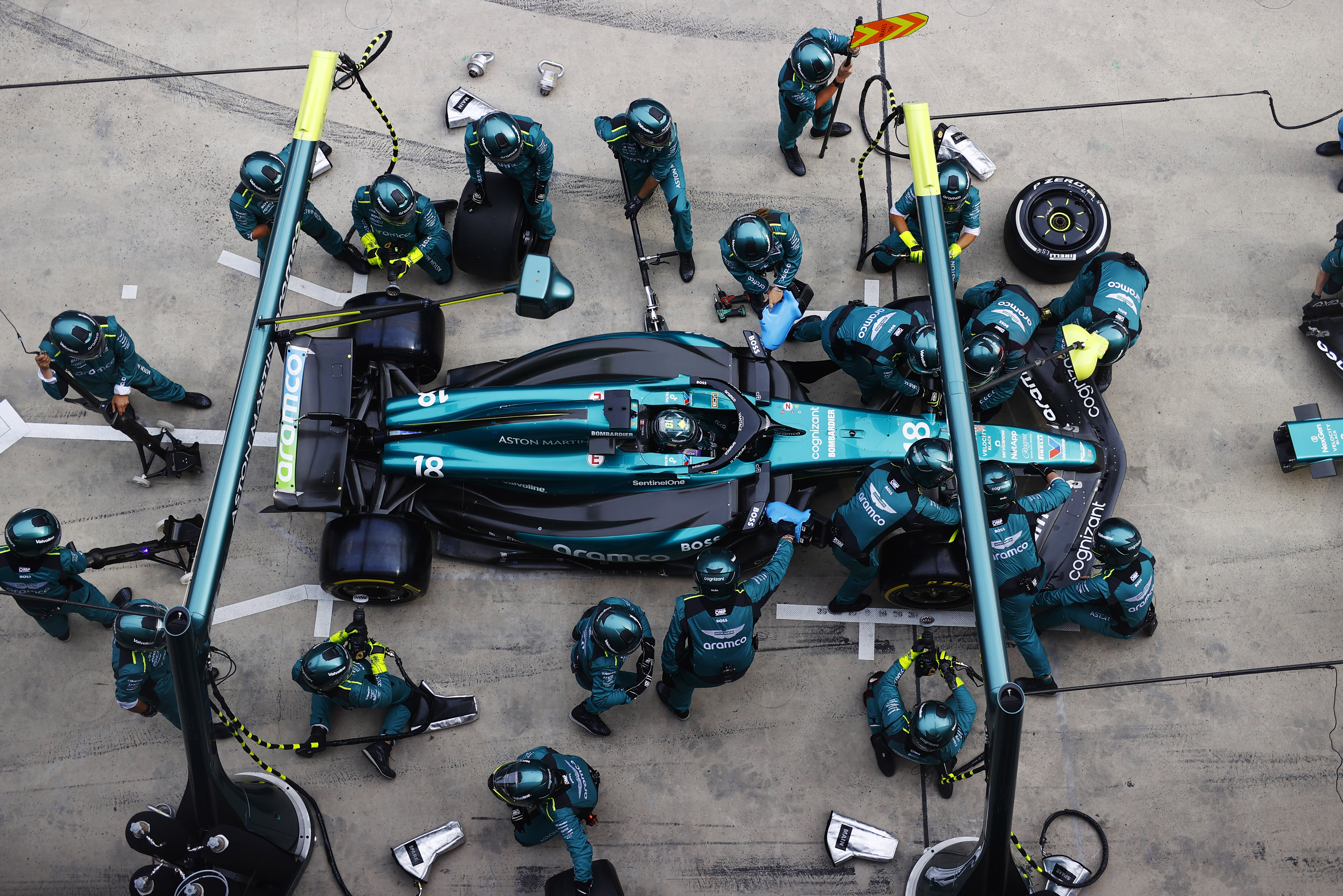 Oni też nie zdążą na pierwszy dzień testów F1? Niepokojące doniesienia