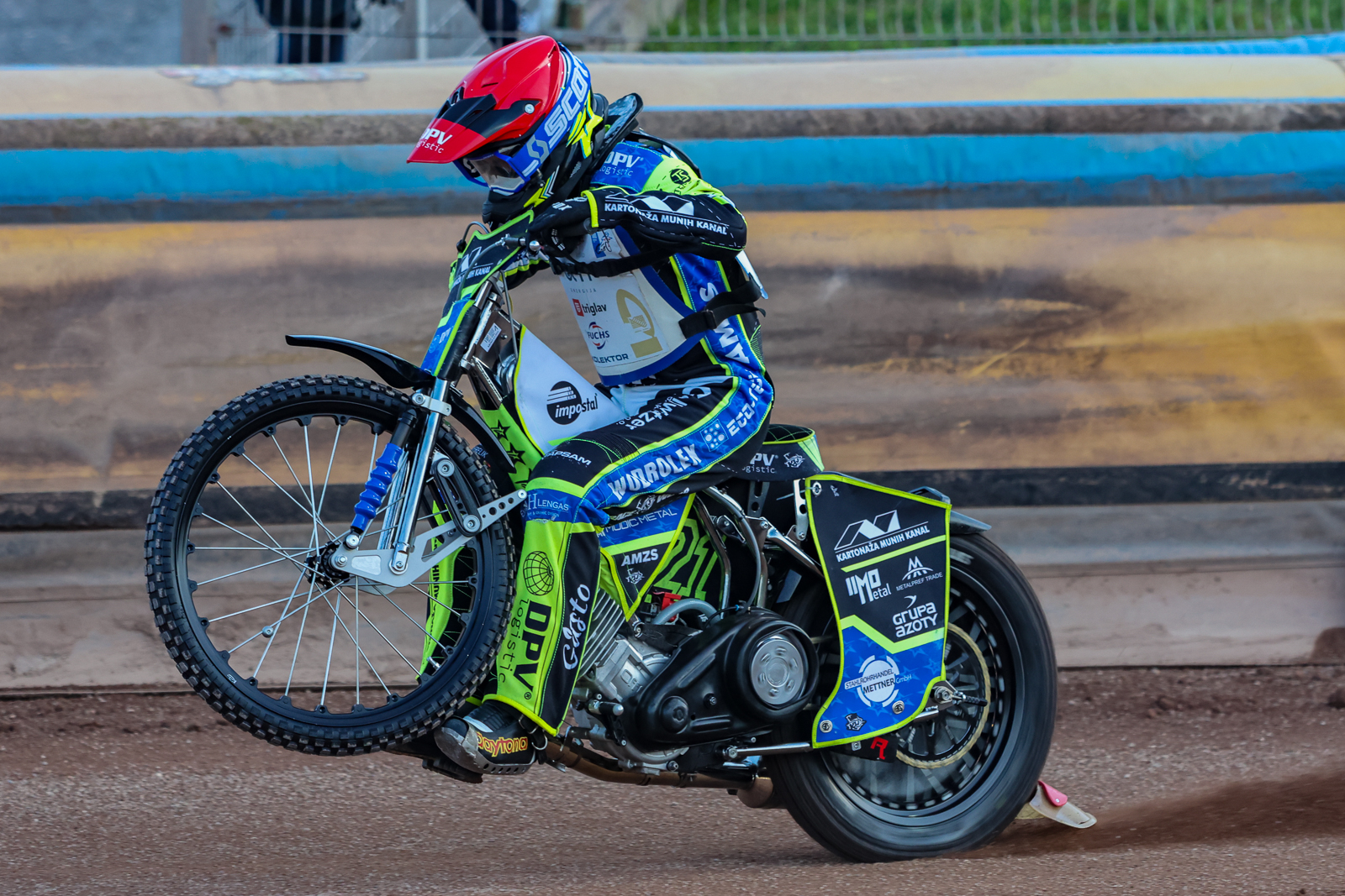 Żużel. Oficjalnie. Dziewięciu zawodników zwolnionych z polskiego klubu!