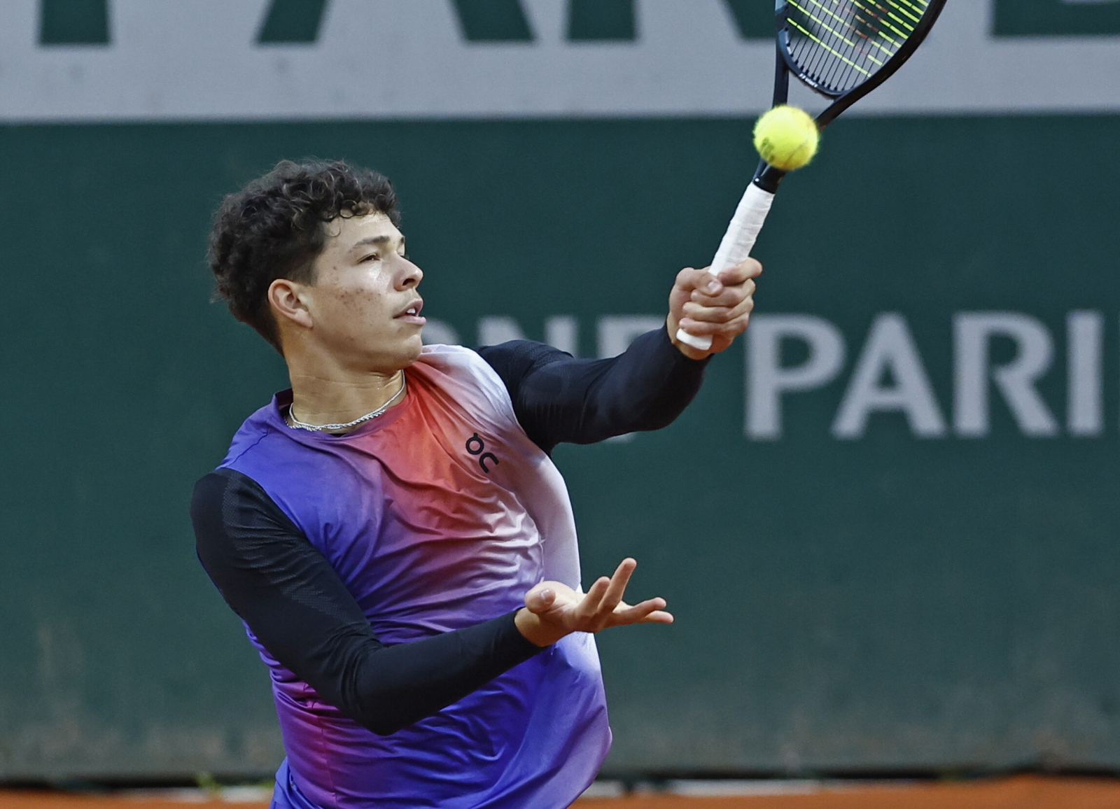 Zeszłoroczny finalista zagra z wielkim talentem. Dwudniowy mecz i porażka Stefanosa Tsitsipasa