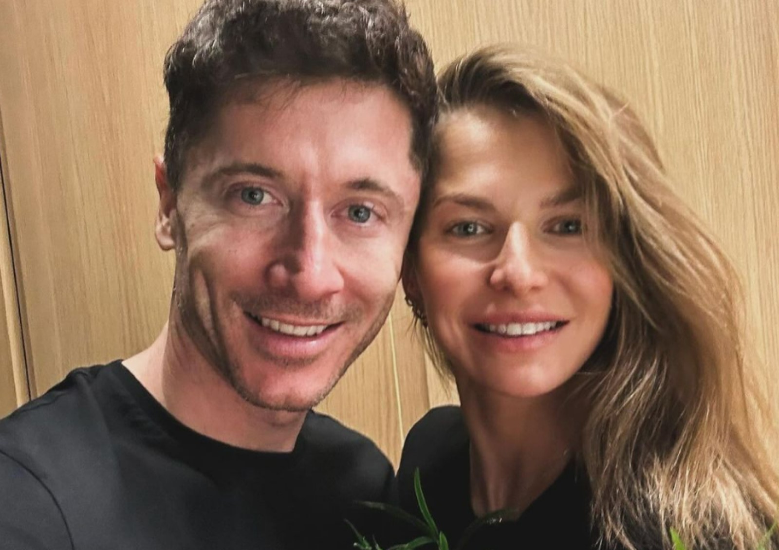 Lewandowski przegrał z... własną żoną. Ranking obiega sieć