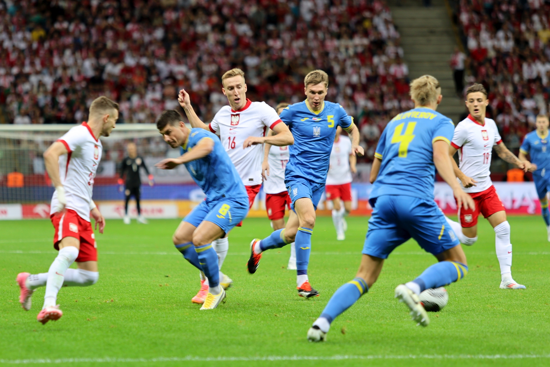 Ukraina walczy z Islandią! Odbierz swój pakiet na start o wartości 404 zł w Betters.