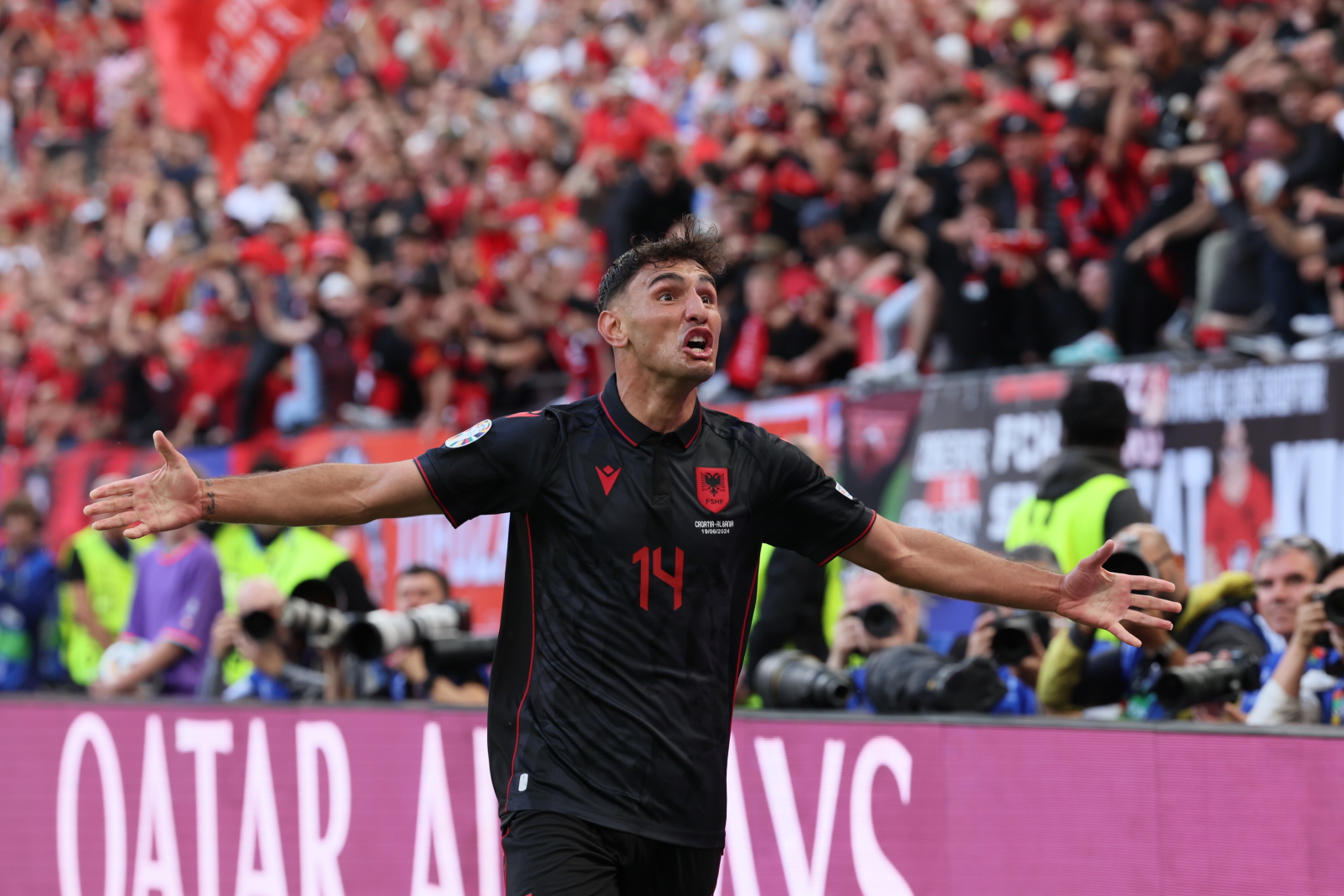 Bałkański pojedynek w eliminacjach! Kto będzie górą? Gramy o 450 PLN