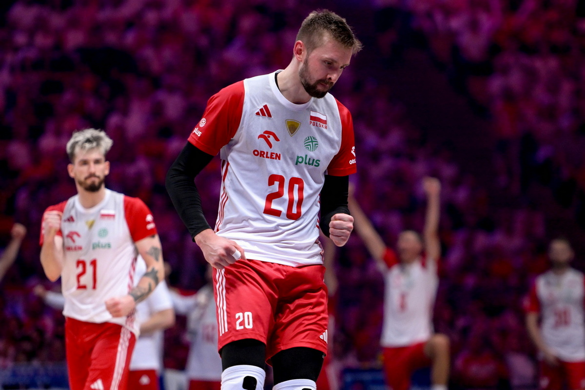 "Bardzo nad tym ubolewam". Reprezentant Polski przekazał fatalne wieści