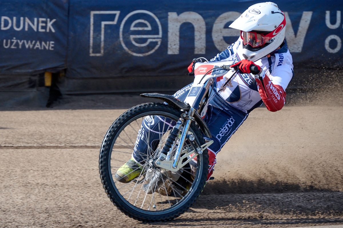 Żużel. Zwycięzca ligi z kontraktem. Były klub wyciągnął do niego pomocną dłoń