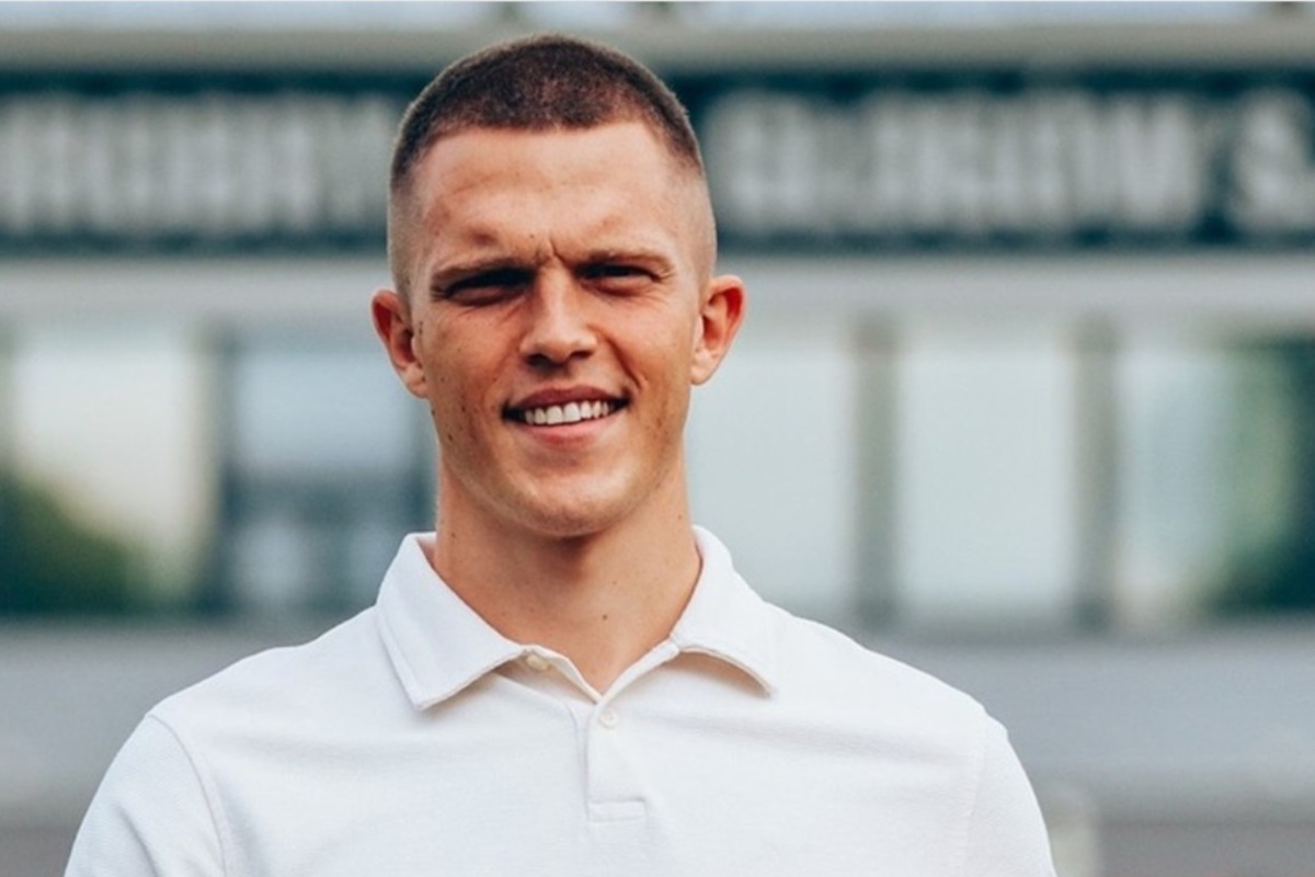Walczyły o niego ŁKS Łódź i Śląsk Wrocław. Napastnik wybrał nowy klub