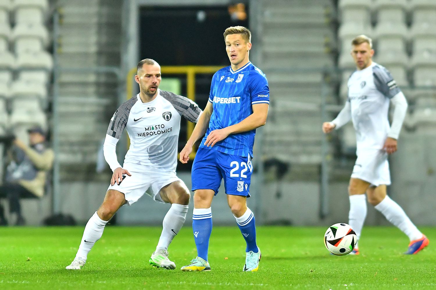 Piłkarz Lecha zagrał po roku przerwy. "Naprawdę to jest piękny moment"