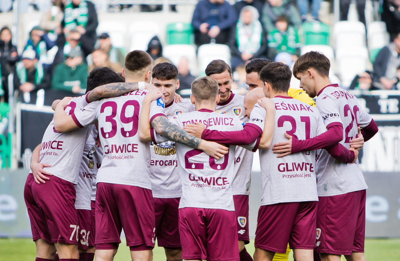 PKO Ekstraklasa: Piast Gliwice idzie w górę, zobacz tabelę
