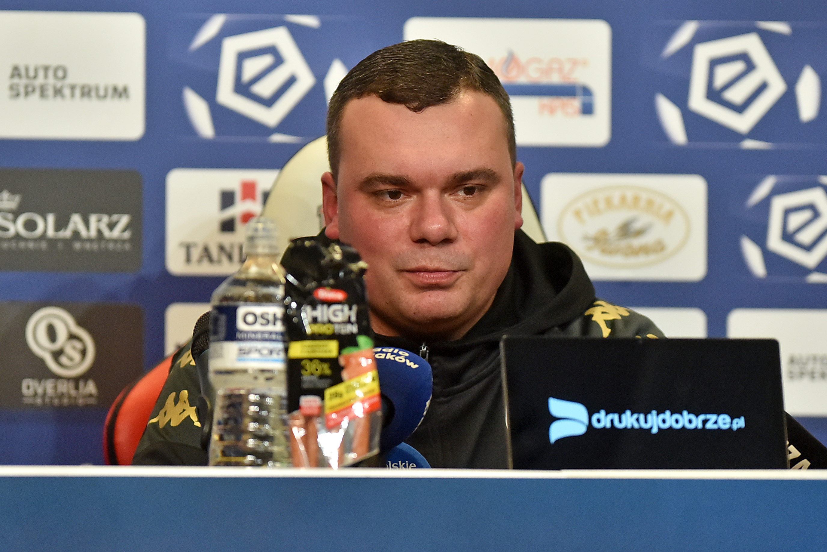 Trener Jagiellonii tonuje nastroje przed Skendiją. "Taki jest nasz cel"