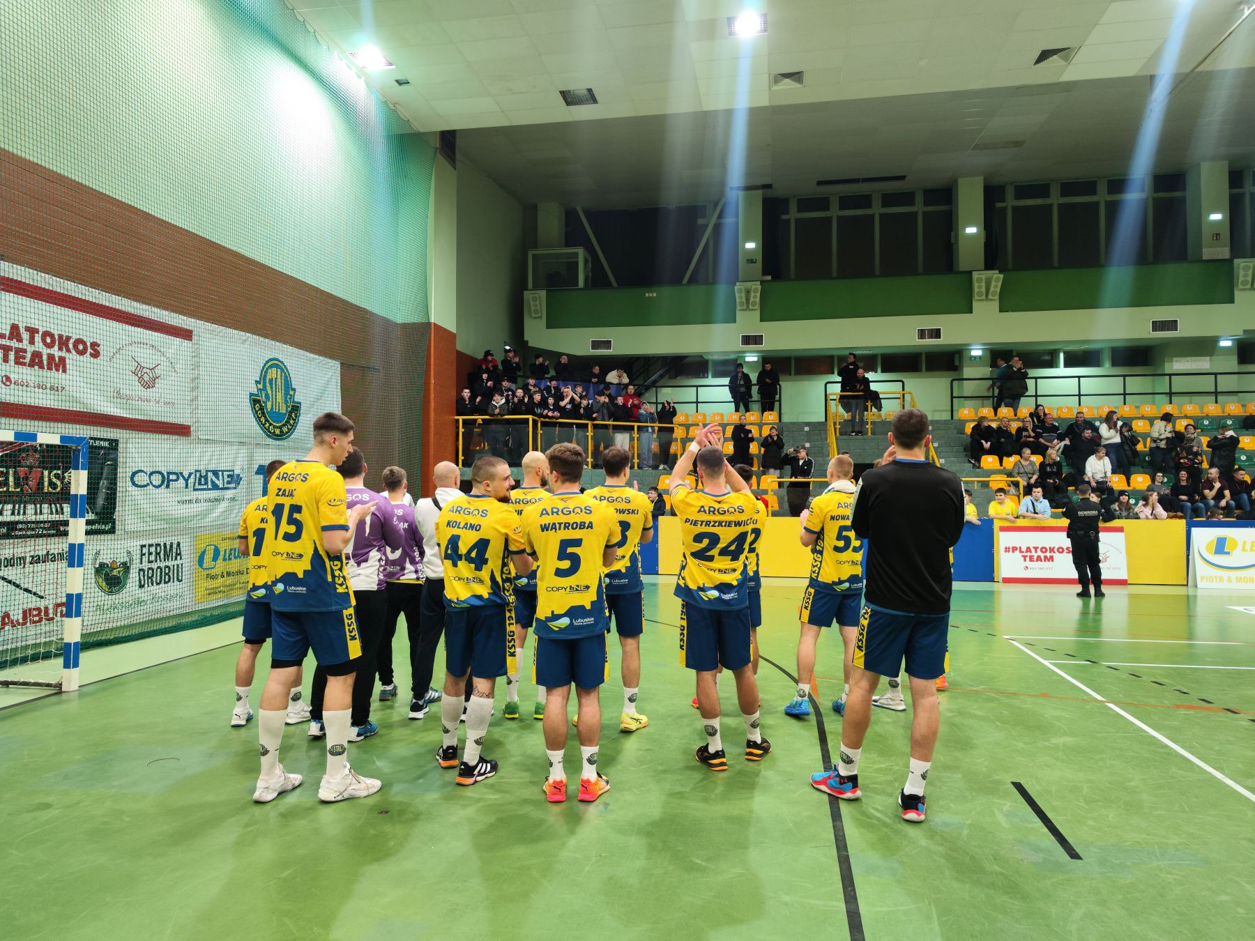 Rewelacyjna seria Stali Gorzów trwa. Pogoń uniknęła sensacji i jest liderem na półmetku