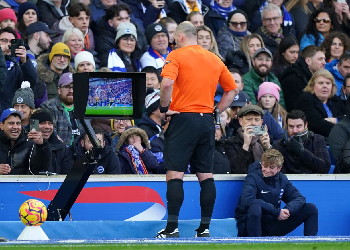 Zobacz, jaka drużyna ma najwięcej podyktowanych rzutów karnych na swoją korzyść