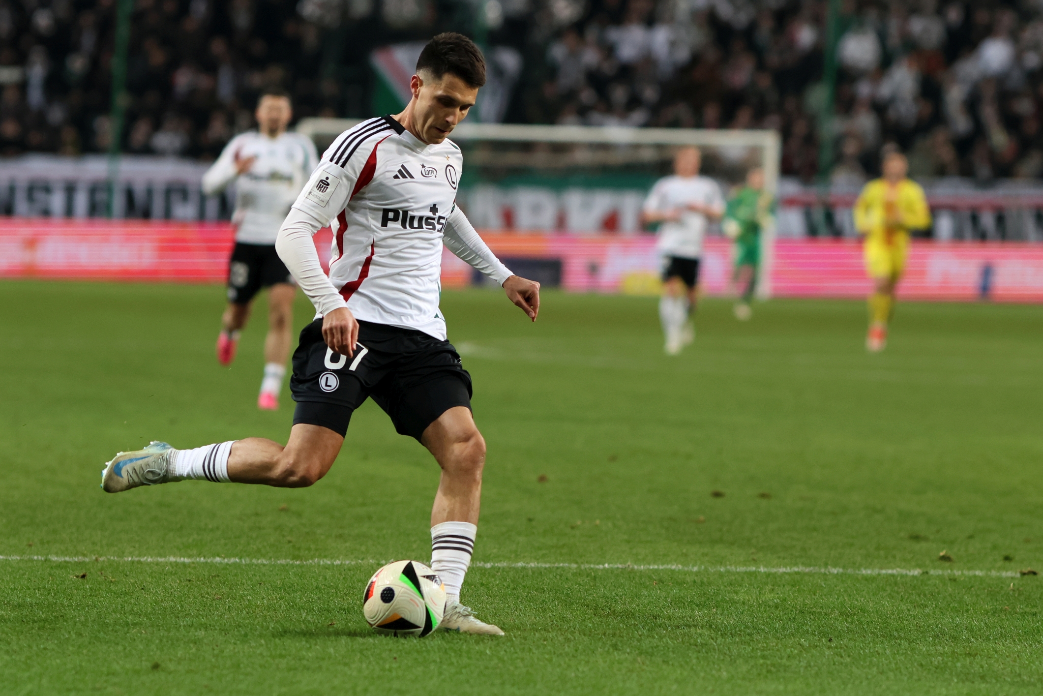 Zagłębie Lubin - Legia Warszawa. Gdzie oglądać mecz PKO Ekstraklasy? O której początek?