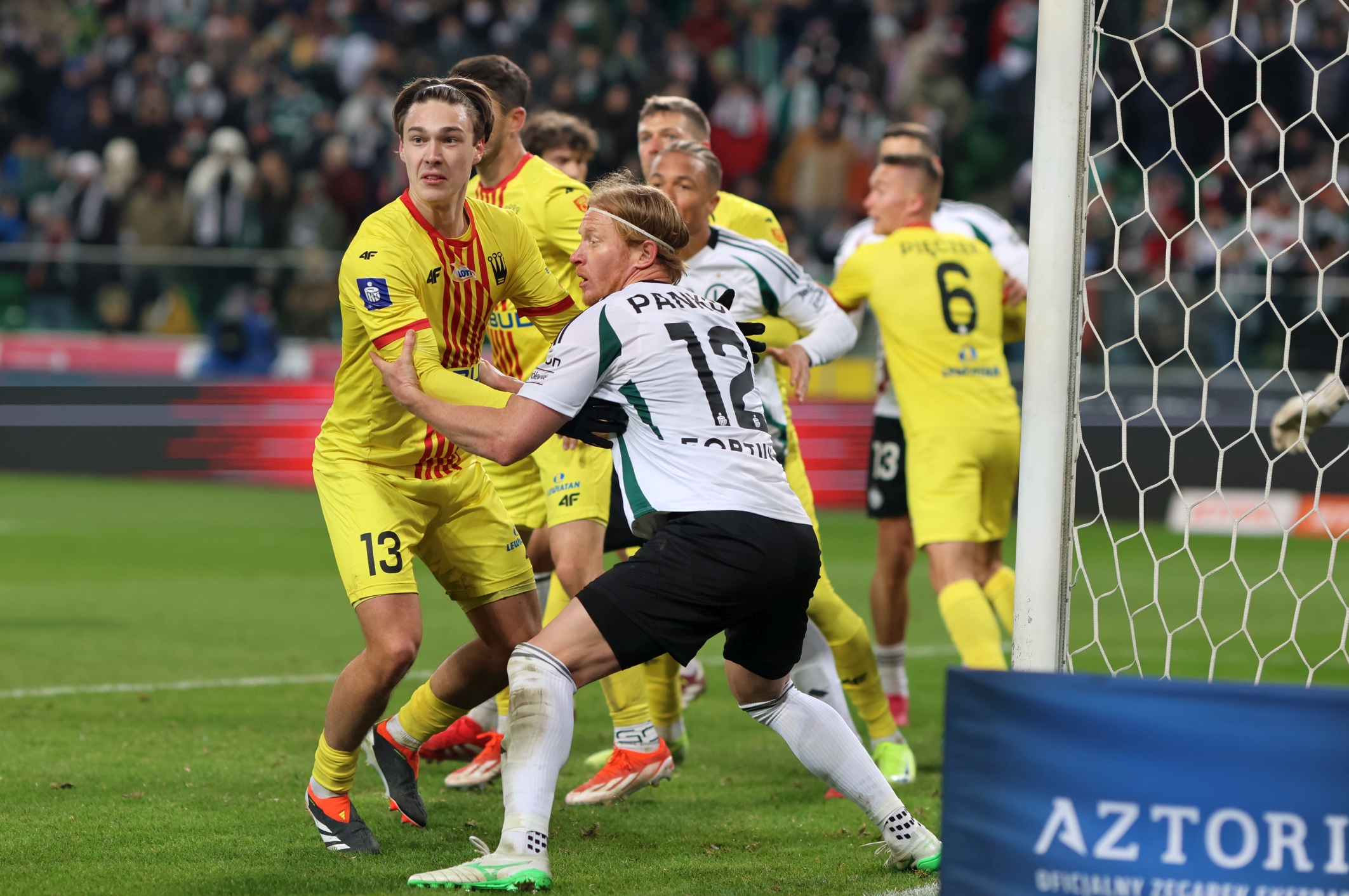 Z Kielc do Rzeszowa. Pomocnik zagra dwa szczeble niżej