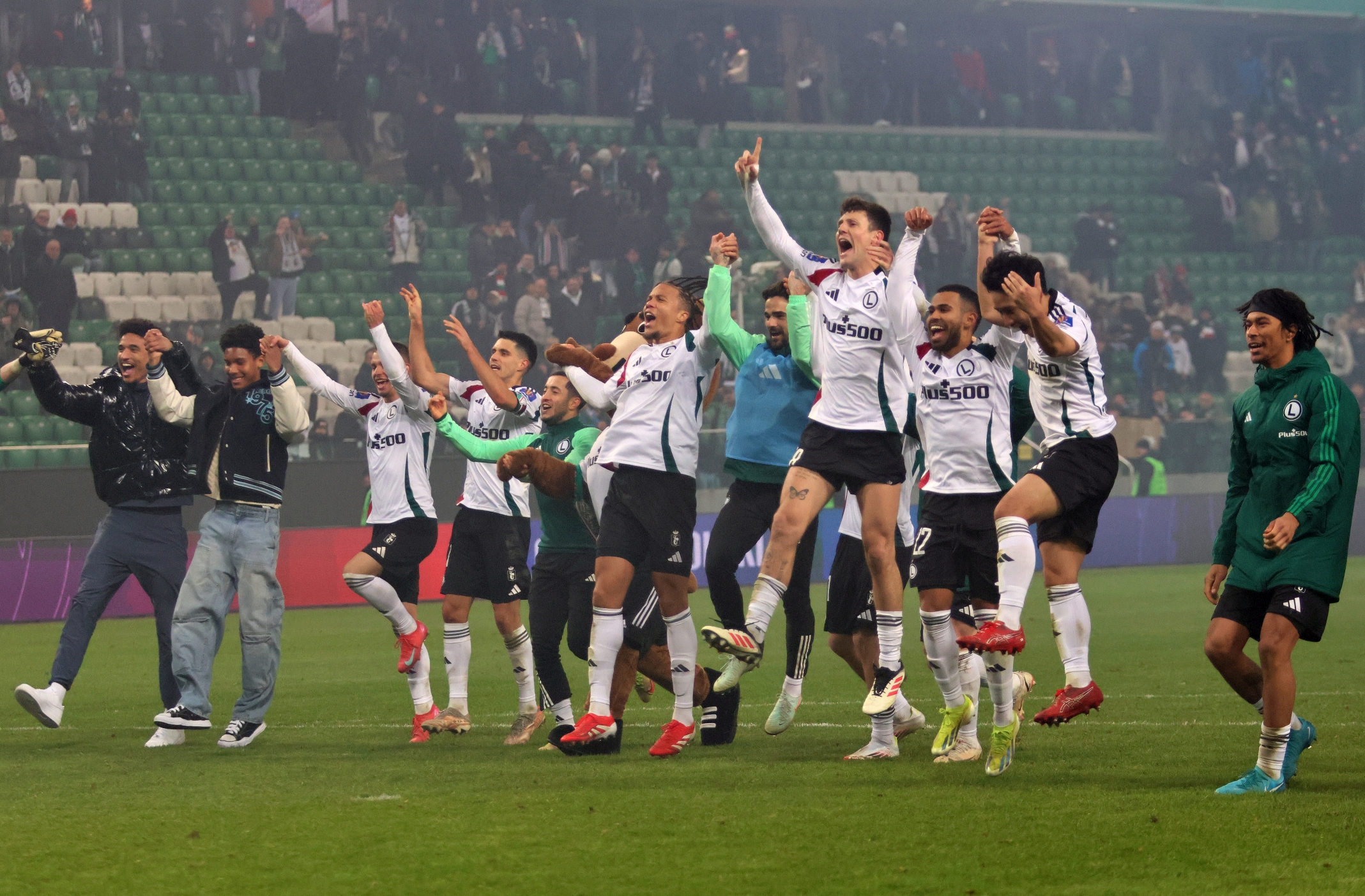 Górnik Zabrze - Legia Warszawa. Gdzie oglądać PKO Ekstraklasę? O której start?