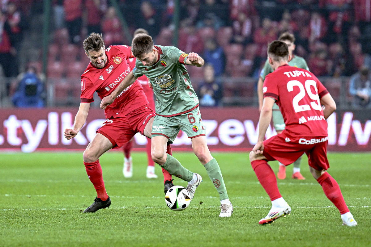 Oficjalnie. Reprezentant Polski przedłużył umowę