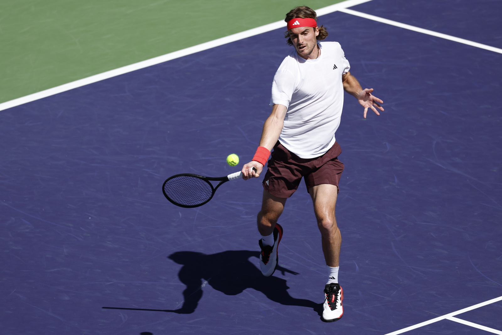 Stefanos Tsitsipas wykorzystał problemy rywala. Awans młodego Kanadyjczyka