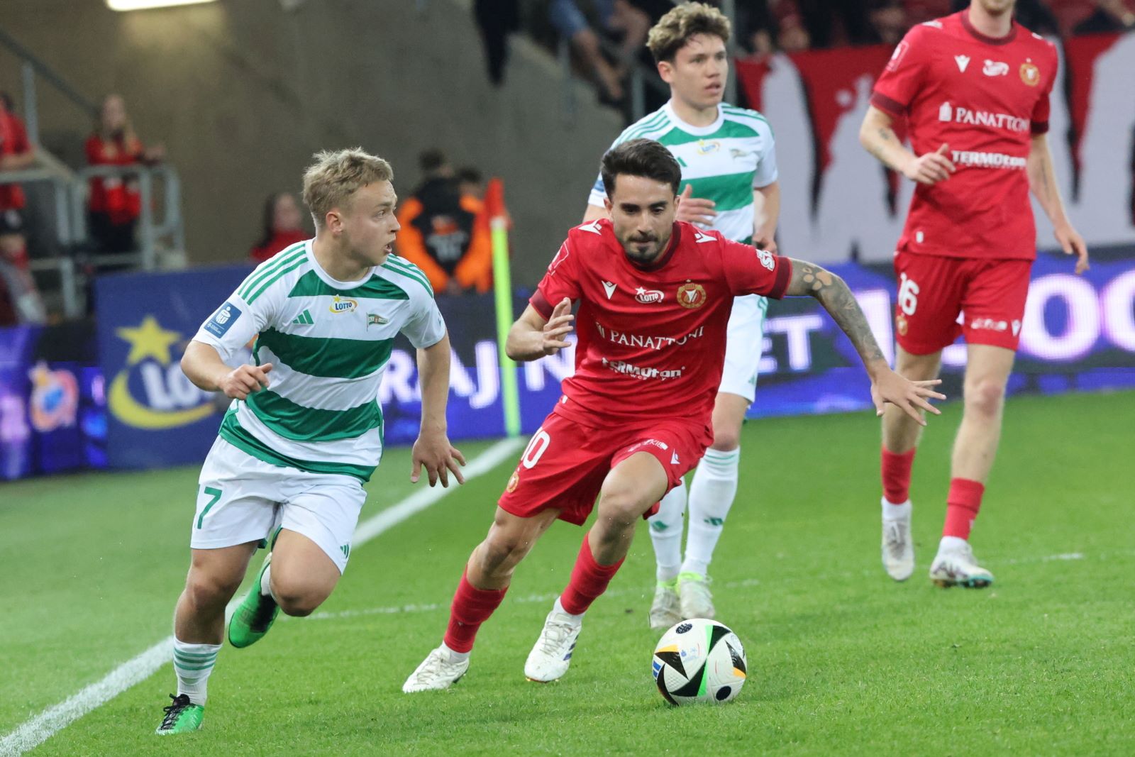 Lechia Gdańsk - Widzew Łódź: Czy zobaczymy grad bramek? Typujemy po kursie 2.66!