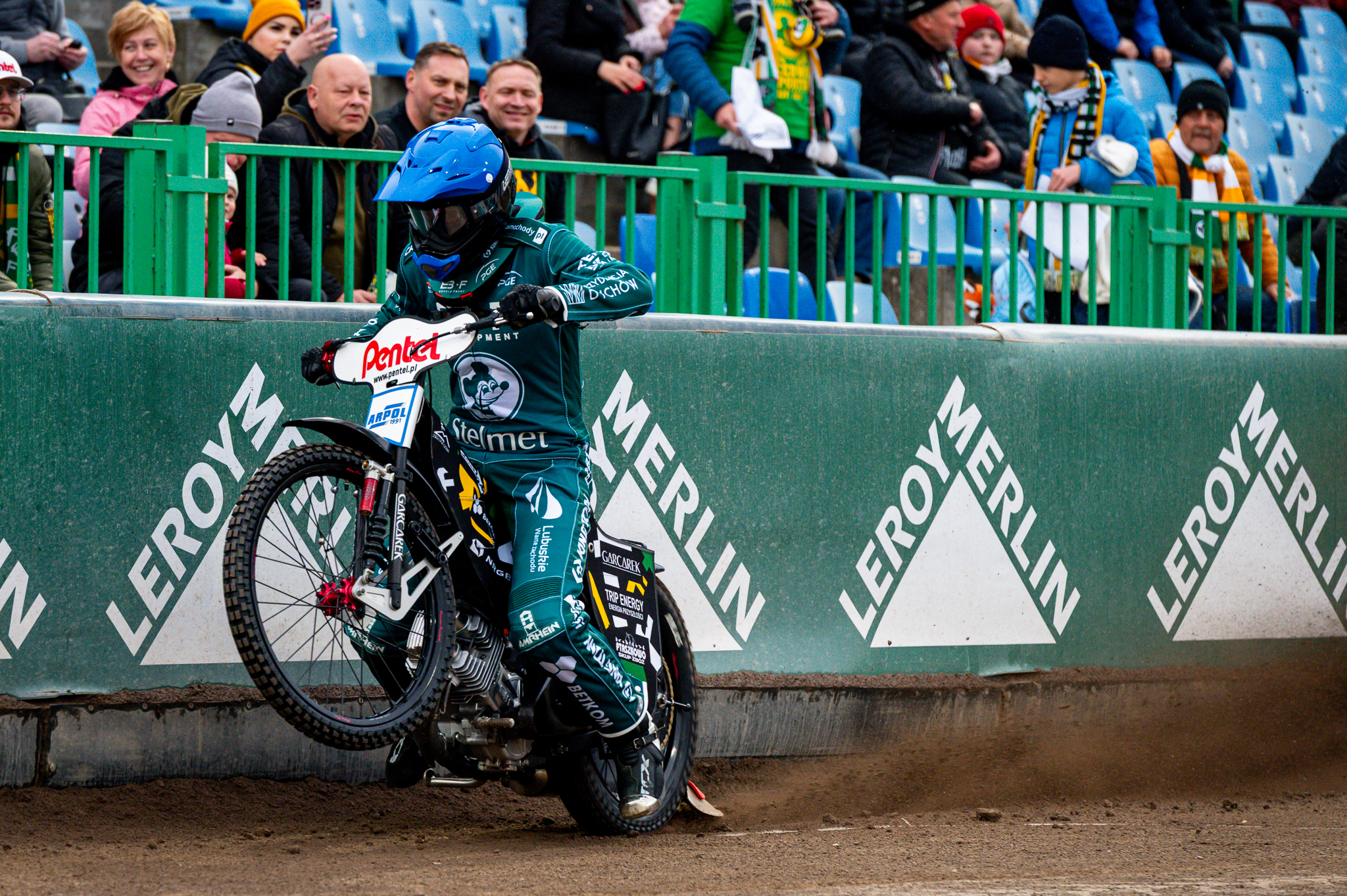 Żużel. Fakty i liczby. Falubaz z najsłabszym startem od kilkunastu lat. Vaculik przekroczył 1000 punktów
