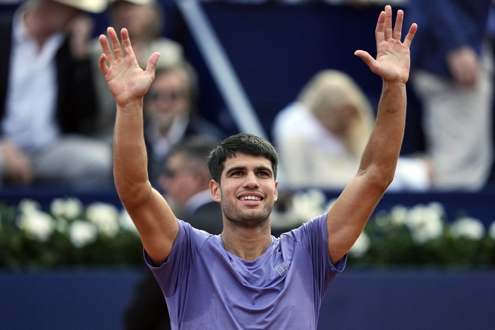 Alcaraz dał popis w Barcelonie. Wiadomo, z kim zagra o trzecie mistrzostwo