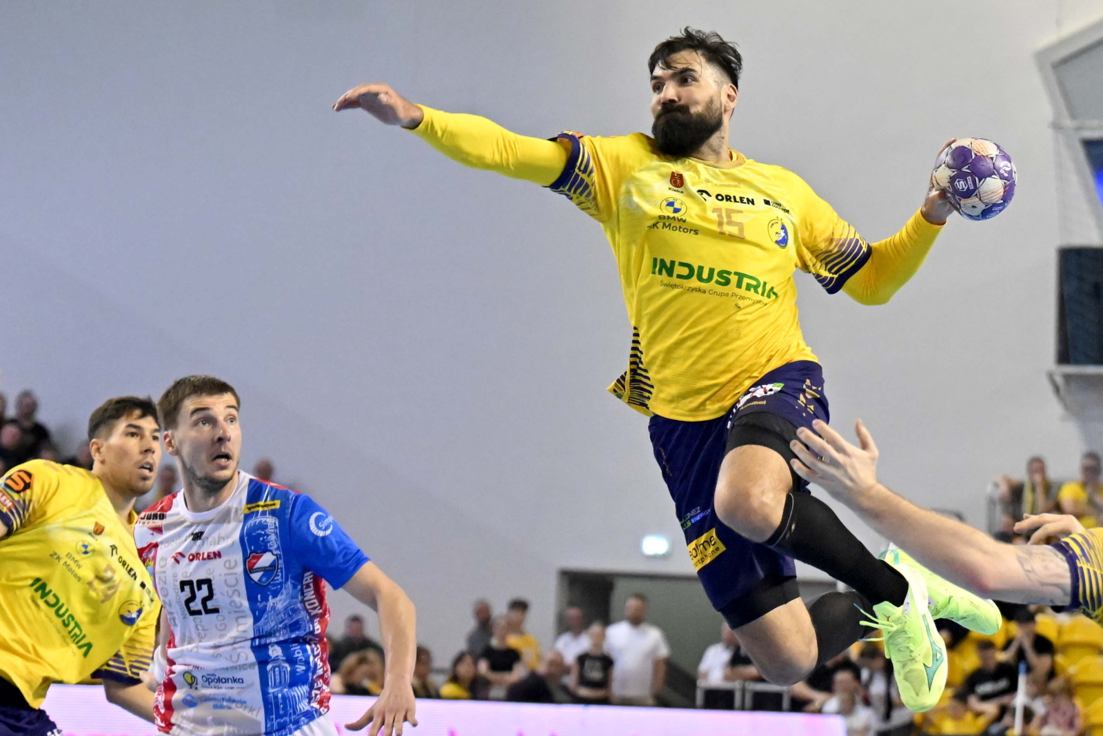 Industria w świątecznym nastroju. Bezbarwny występ Gwardii w Kielcach