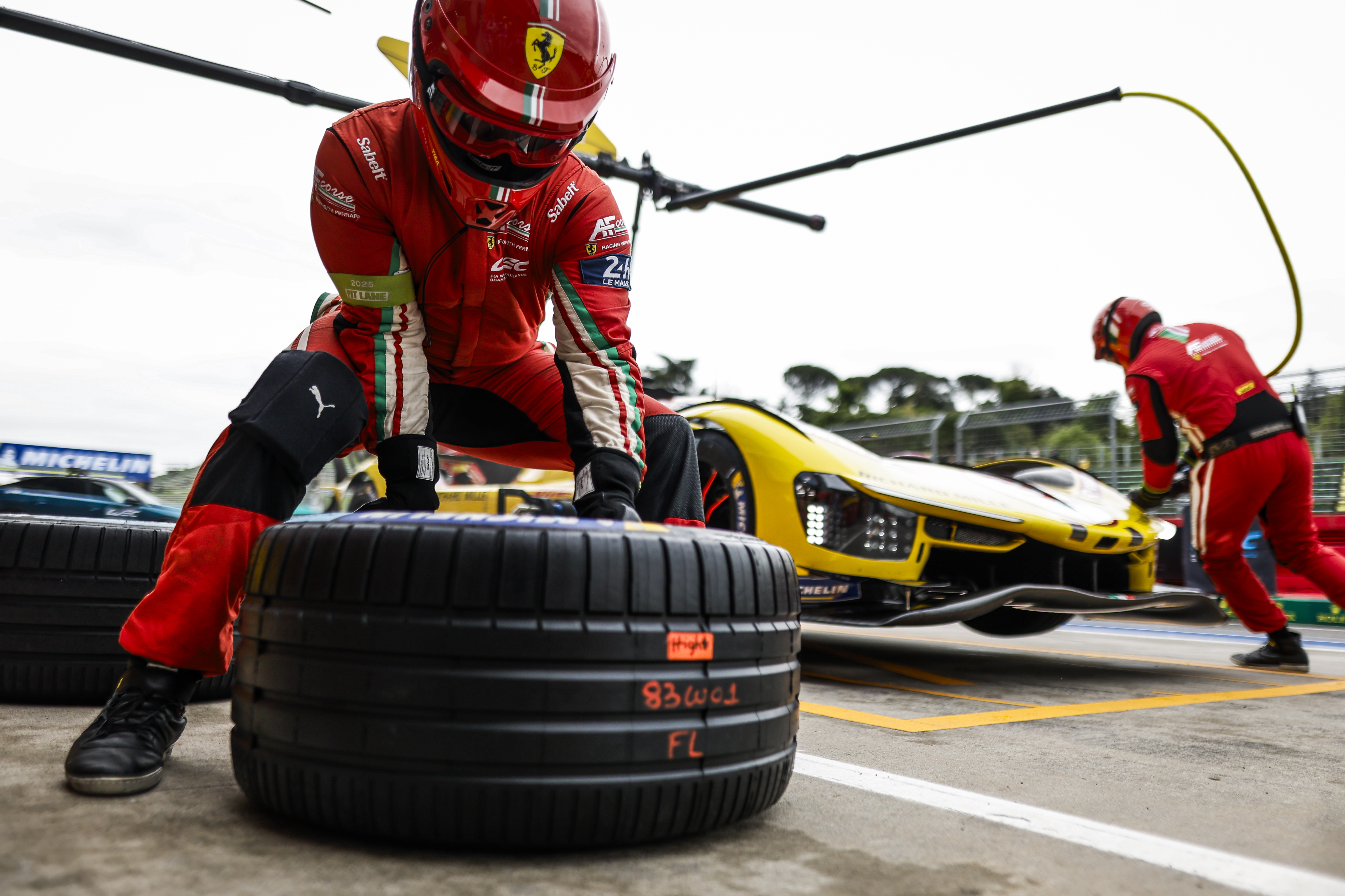 "Środek ostrożności". Ferrari reaguje na pożar auta Kubicy