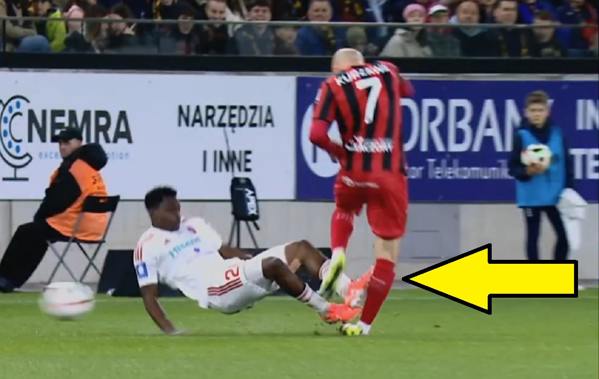 Jest nagranie brutalnego faulu piłkarza Rakowa. Boli od samego patrzenia