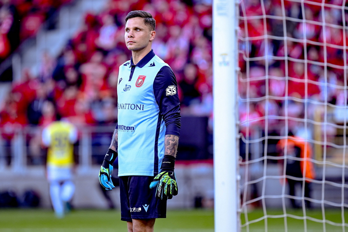 Gikiewicz zrównany z ziemią przez brata. "Jest bez formy"