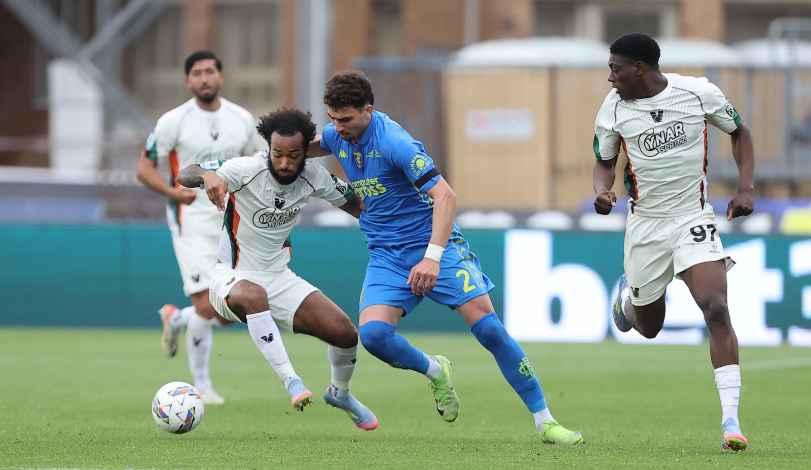 Remis, który może pogrzebać oba kluby w Serie A