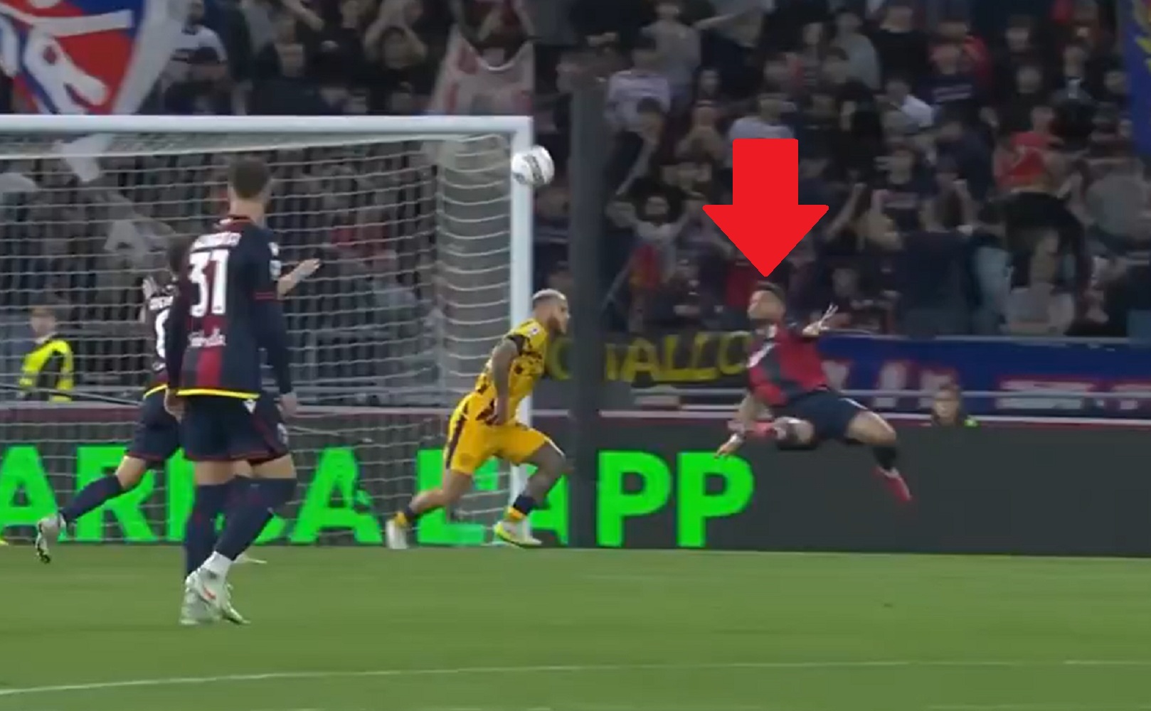 Była ostatnia minuta meczu. Co on zrobił? Nagranie podbija sieć [WIDEO]