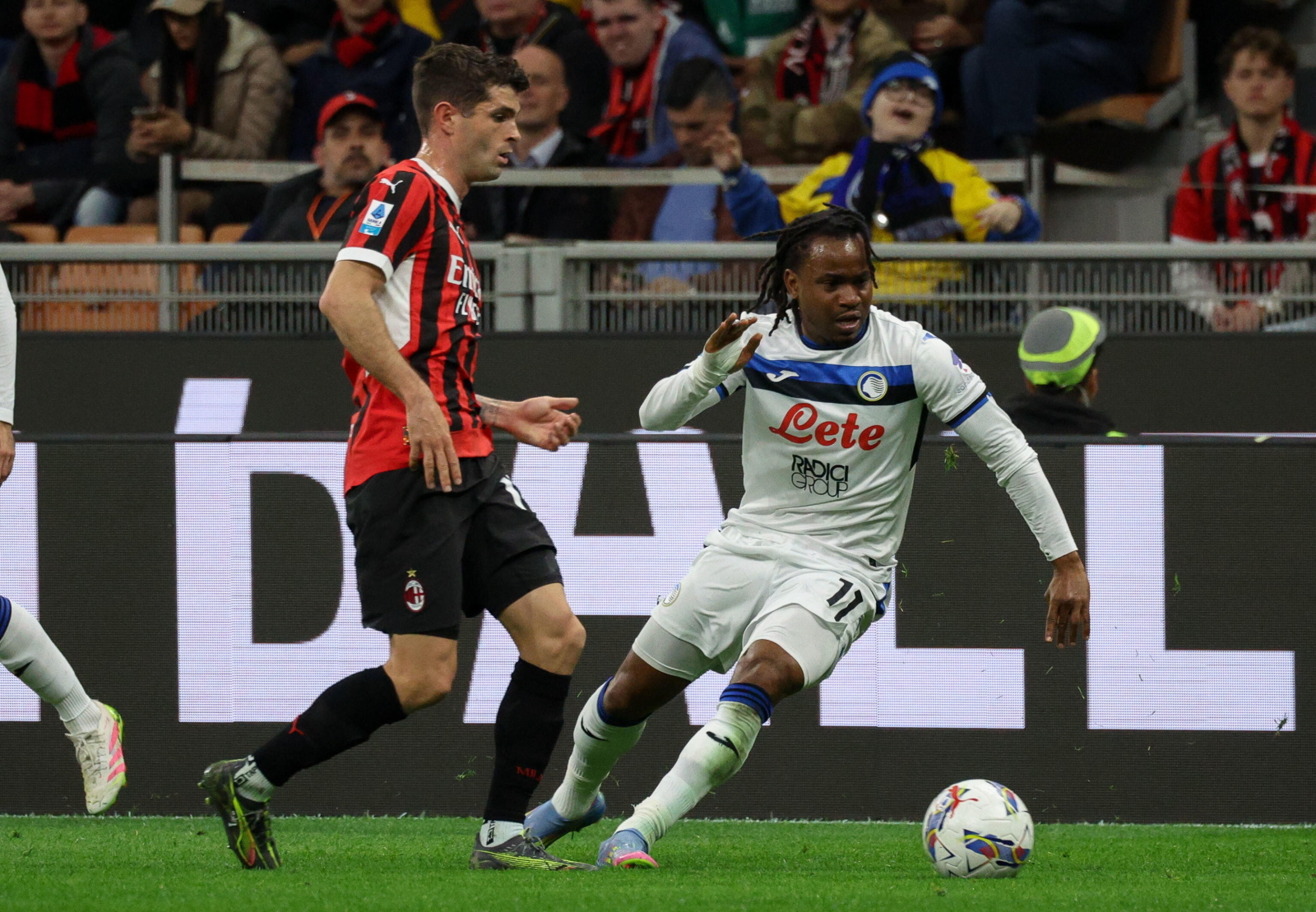 Europejskie puchary bez AC Milanu? Nieudane derby