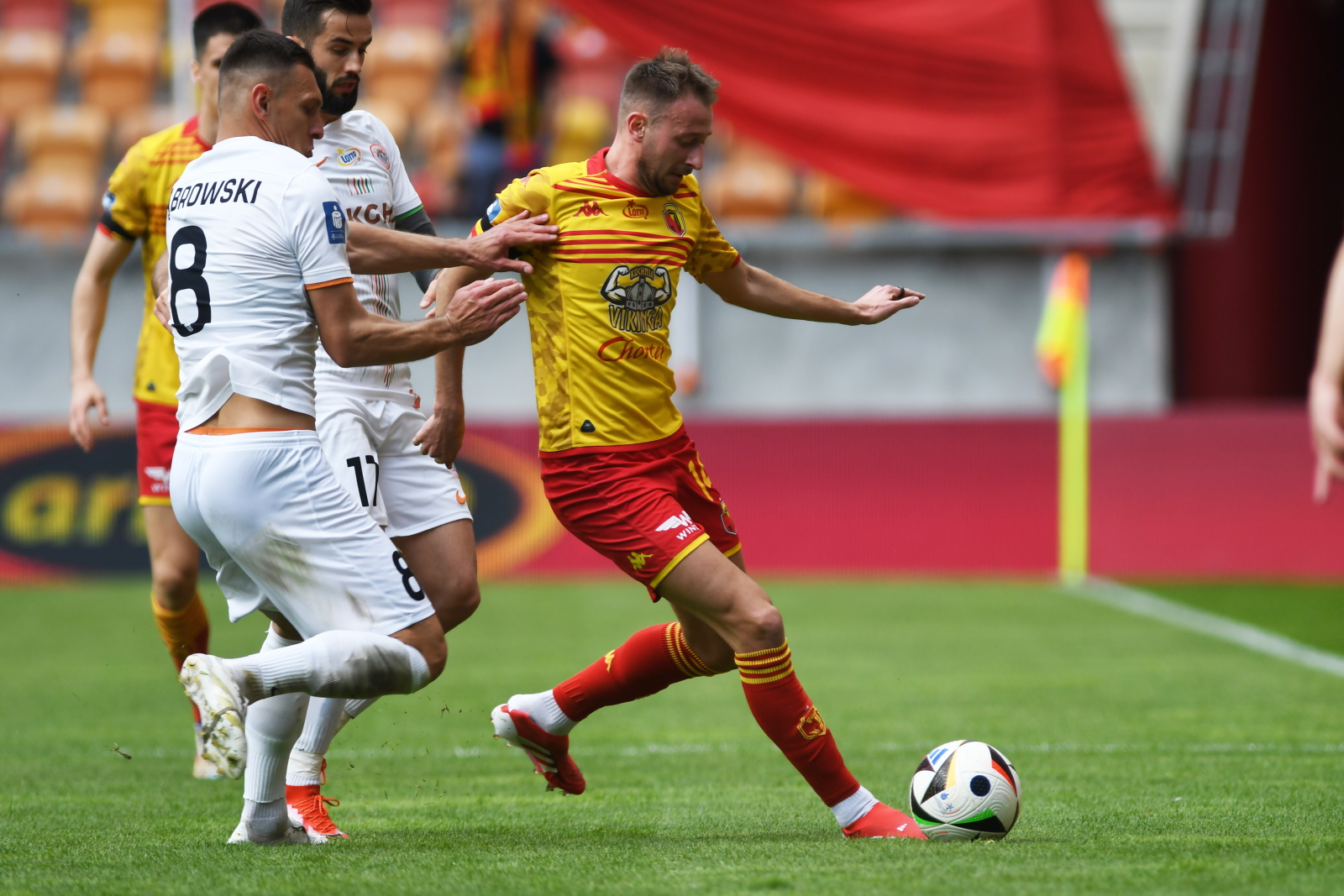 Mistrz Polski znokautowany. I to na swoim stadionie!