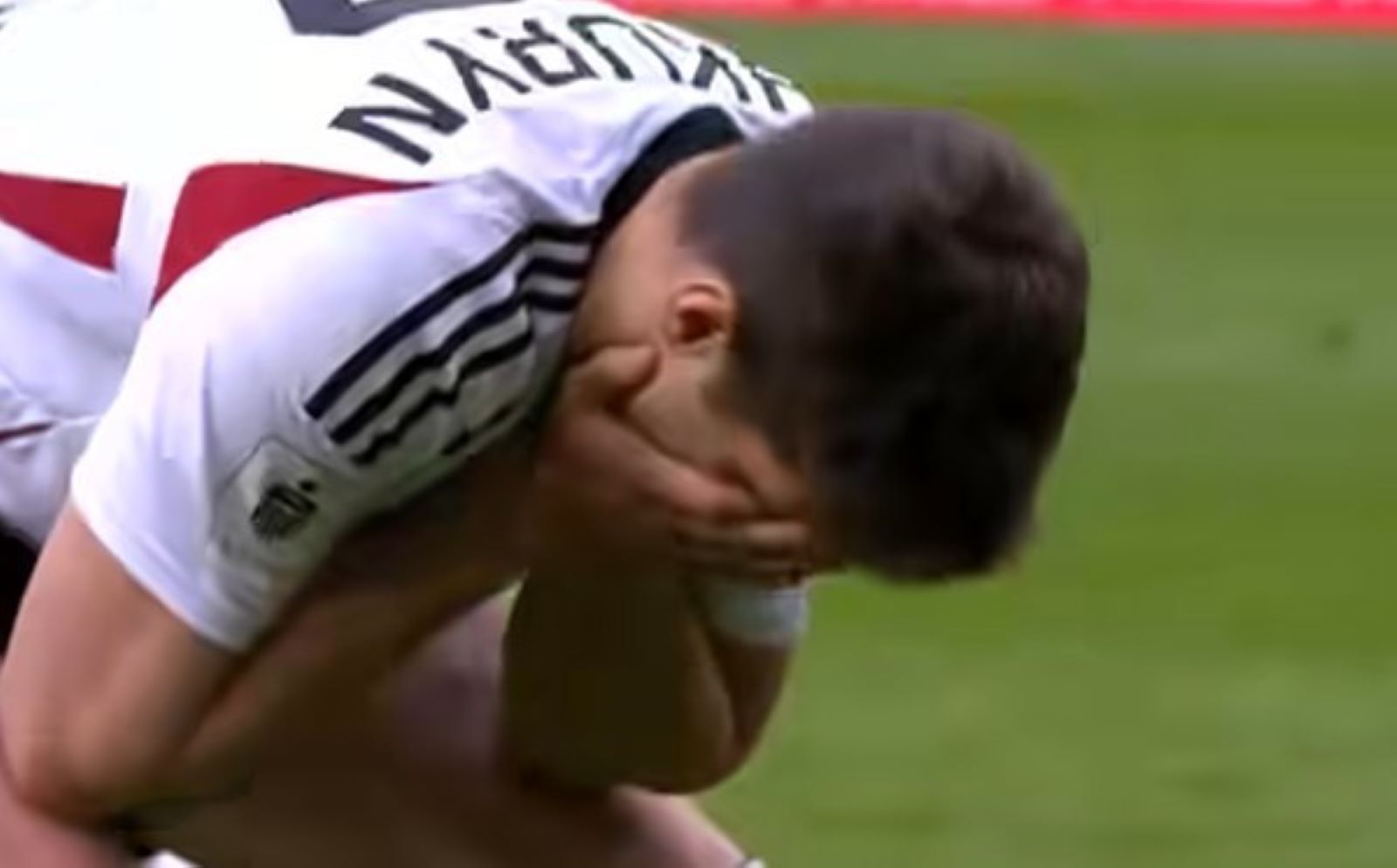 "Najgorzej, jak mógł". Zobacz, co piłkarz Legii zrobił przy rzucie karnym