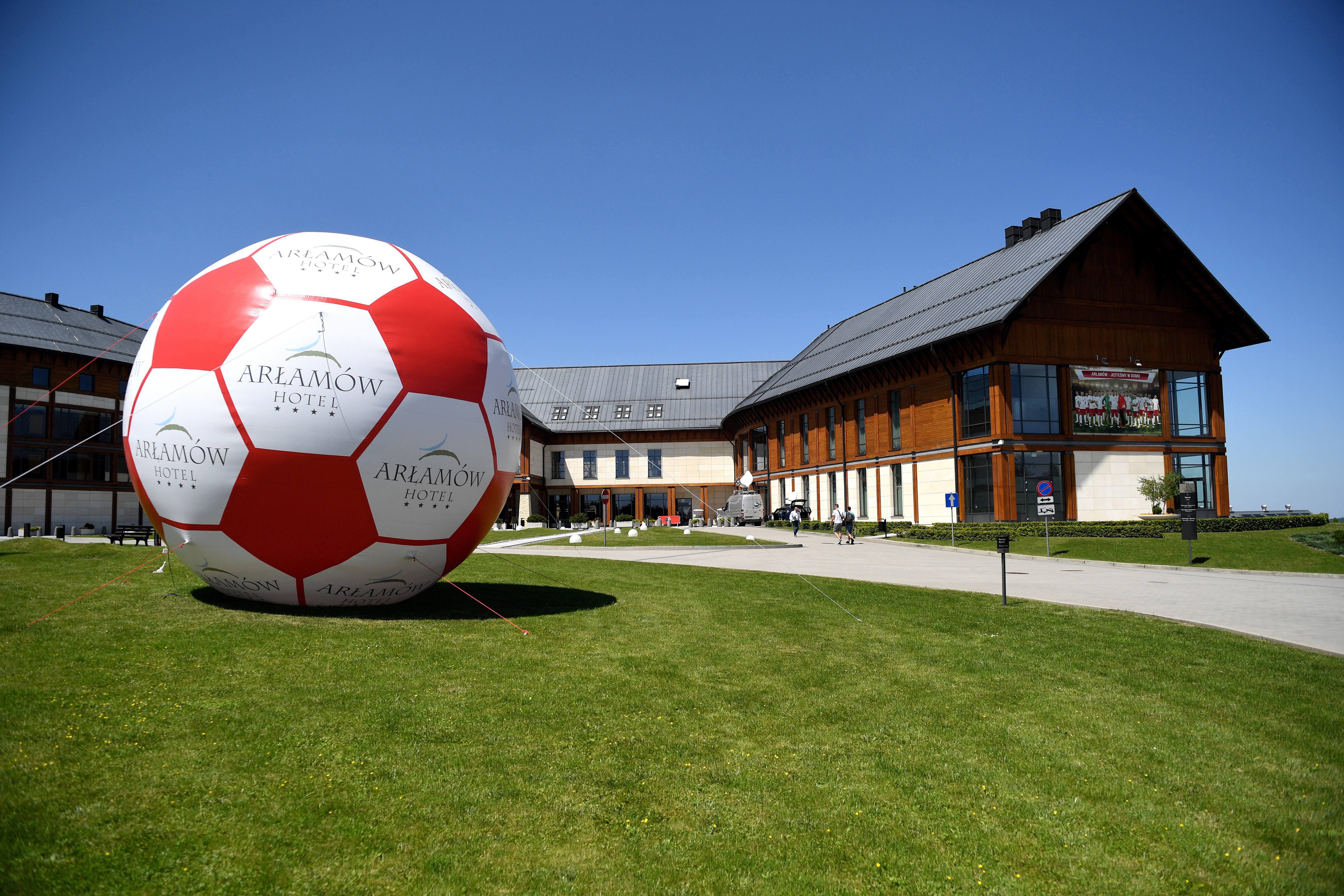 Formę na Euro wykuwała tam kadra Nawałki. PZPN pochwalił się nową umową